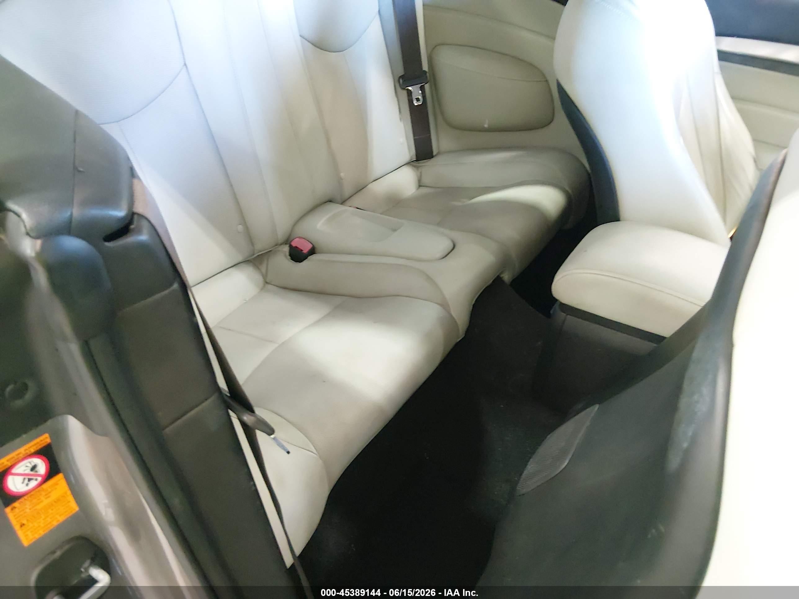 2009 Infiniti G37   Silver vin: JNKCV66EX9M722214