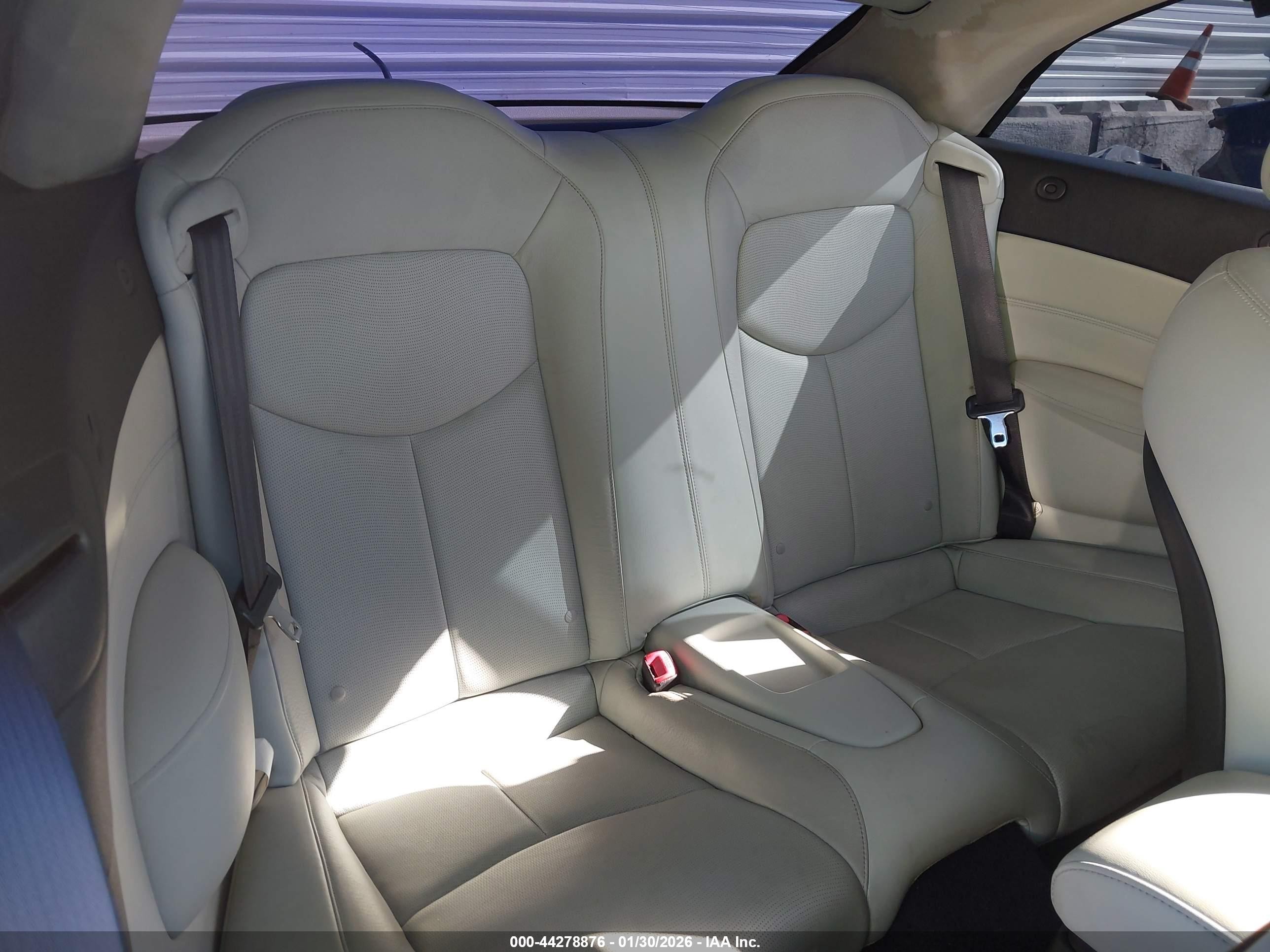 2009 Infiniti G37   Silver vin: JNKCV66EX9M722827