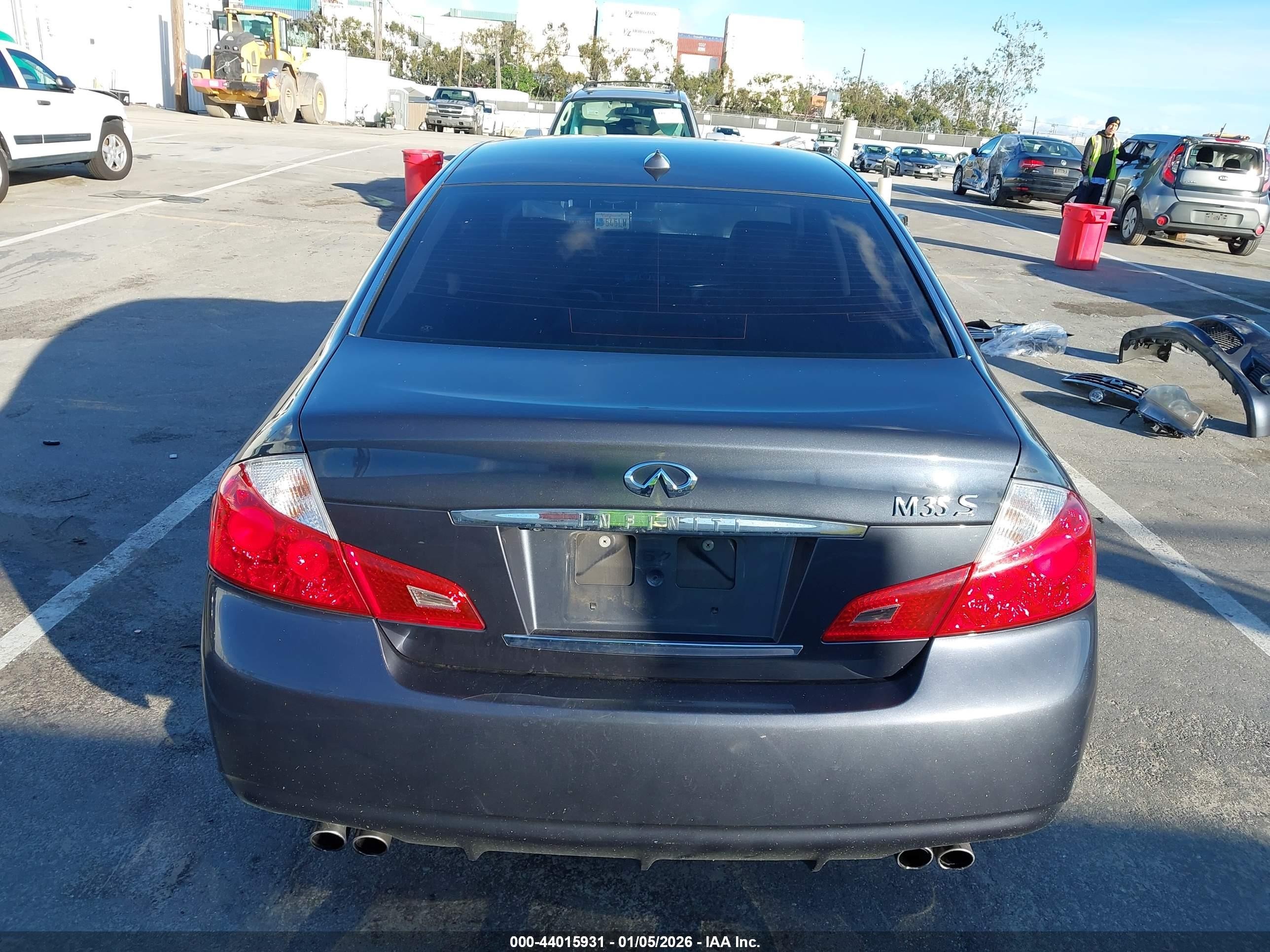2009 Infiniti M35   Gray vin: JNKCY01E09M802763