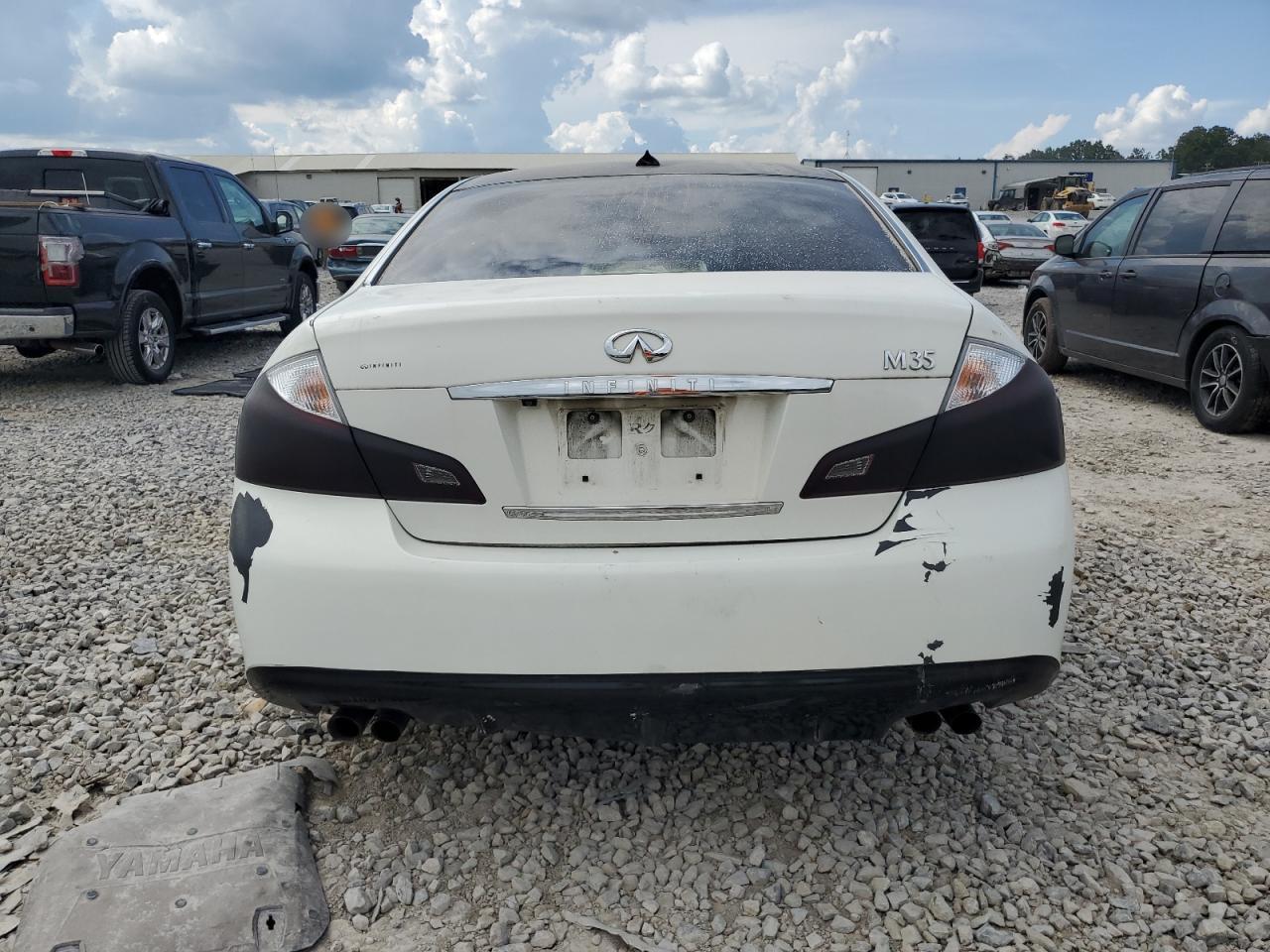 2009 Infiniti M35 Base White vin: JNKCY01E79M802680