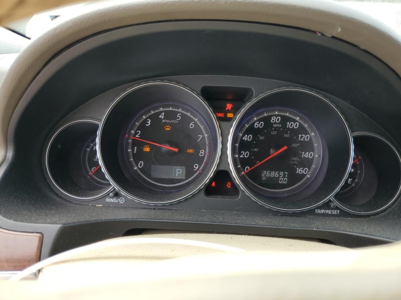 2009 Infiniti M35 Base White vin: JNKCY01E79M802680