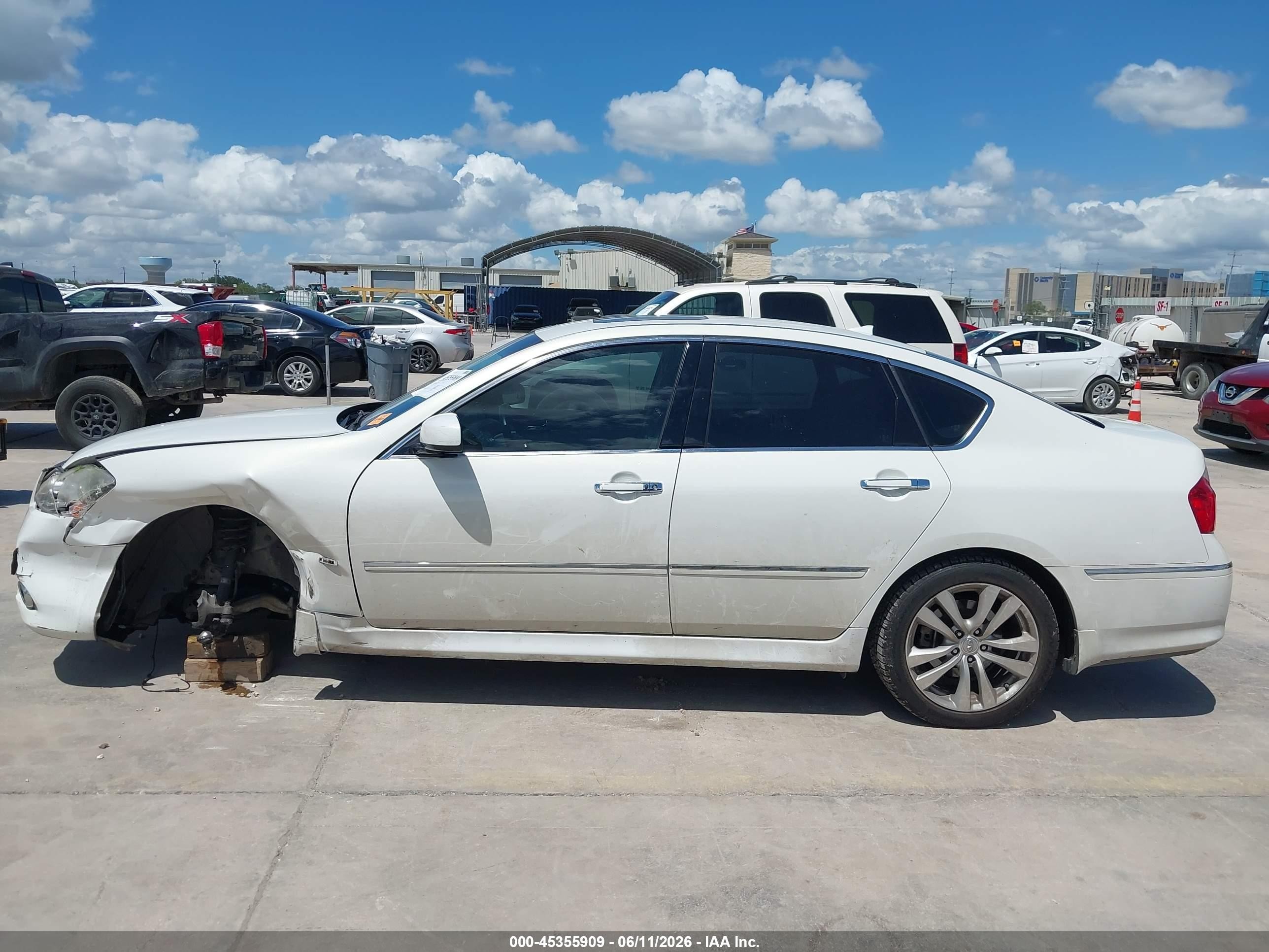 2009 Infiniti M35 White vin: JNKCY01E99M802101