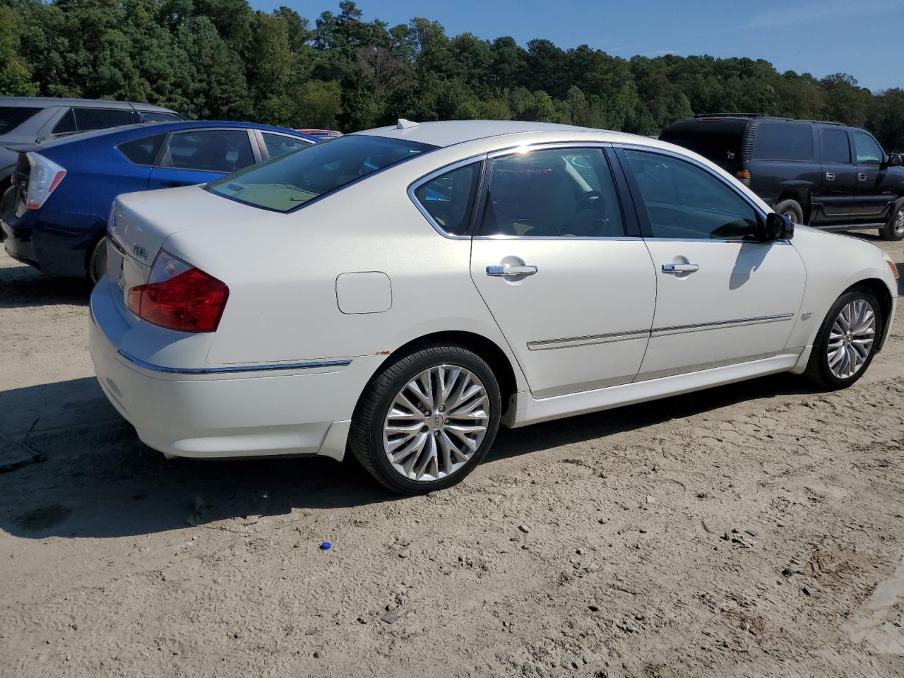 2009 Infiniti M35 Base White vin: JNKCY01F09M850627