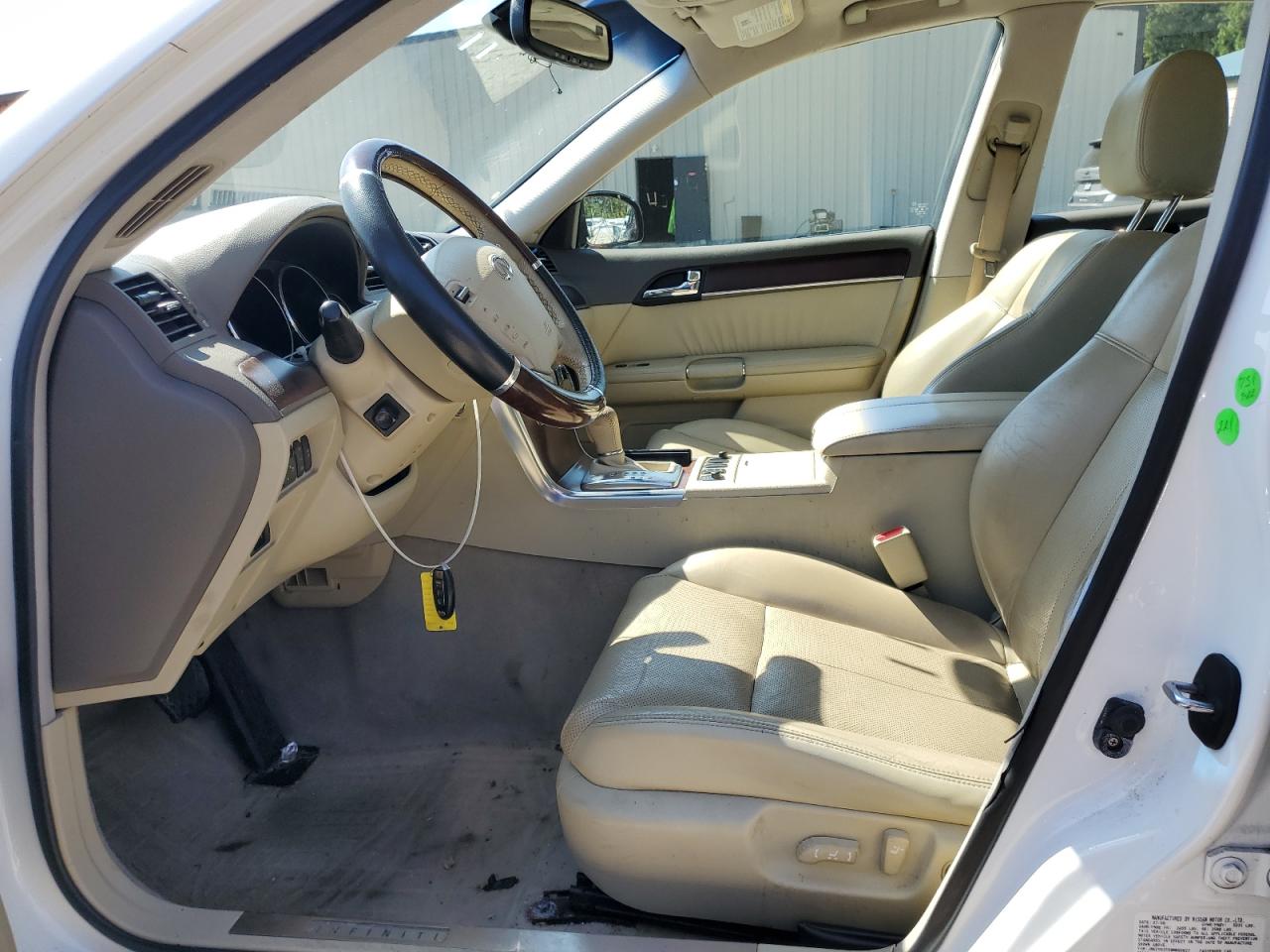 2009 Infiniti M35 Base White vin: JNKCY01F09M850627