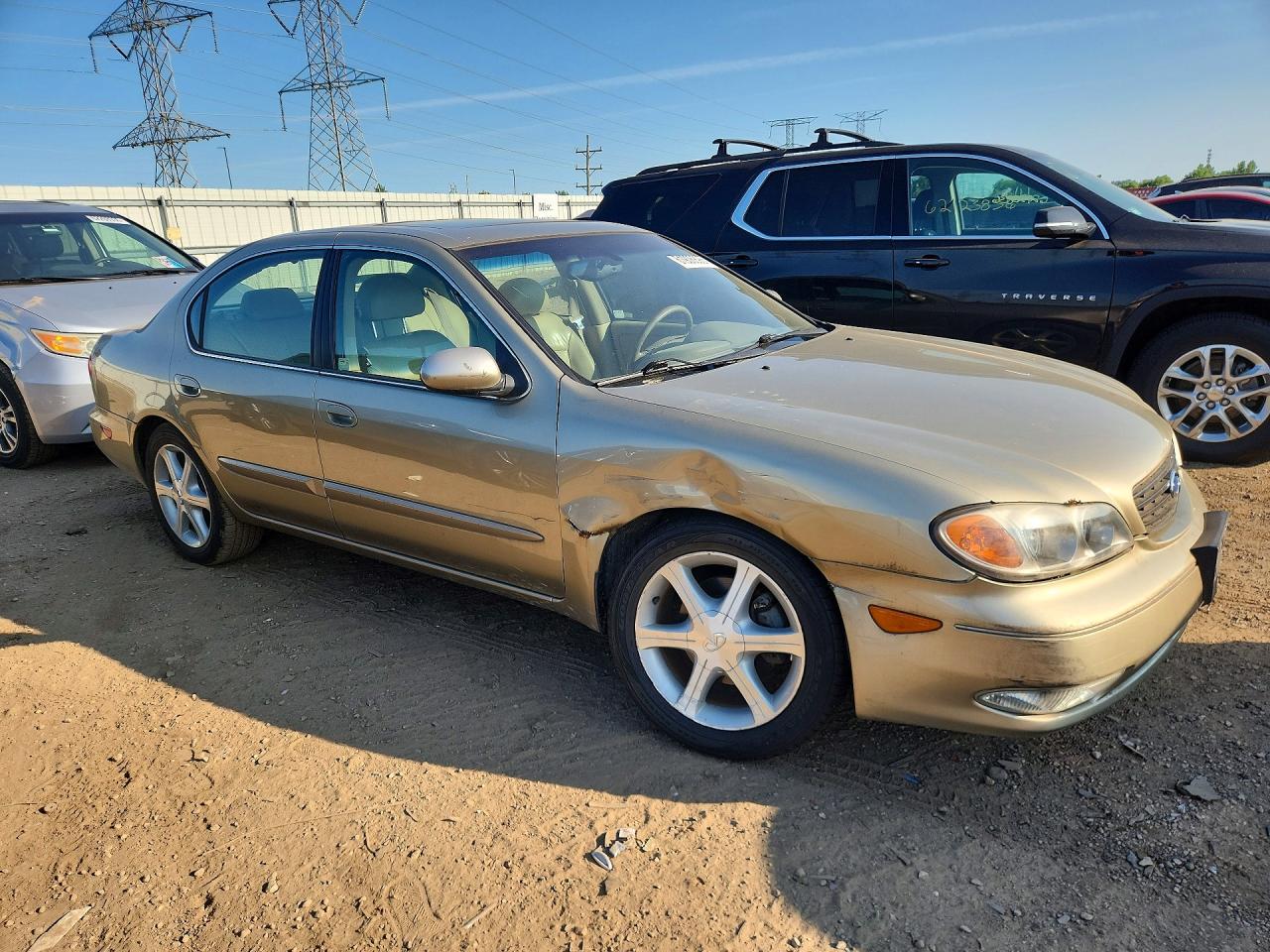 2002 Infiniti I35 Base Beige vin: JNKDA31A12T027361
