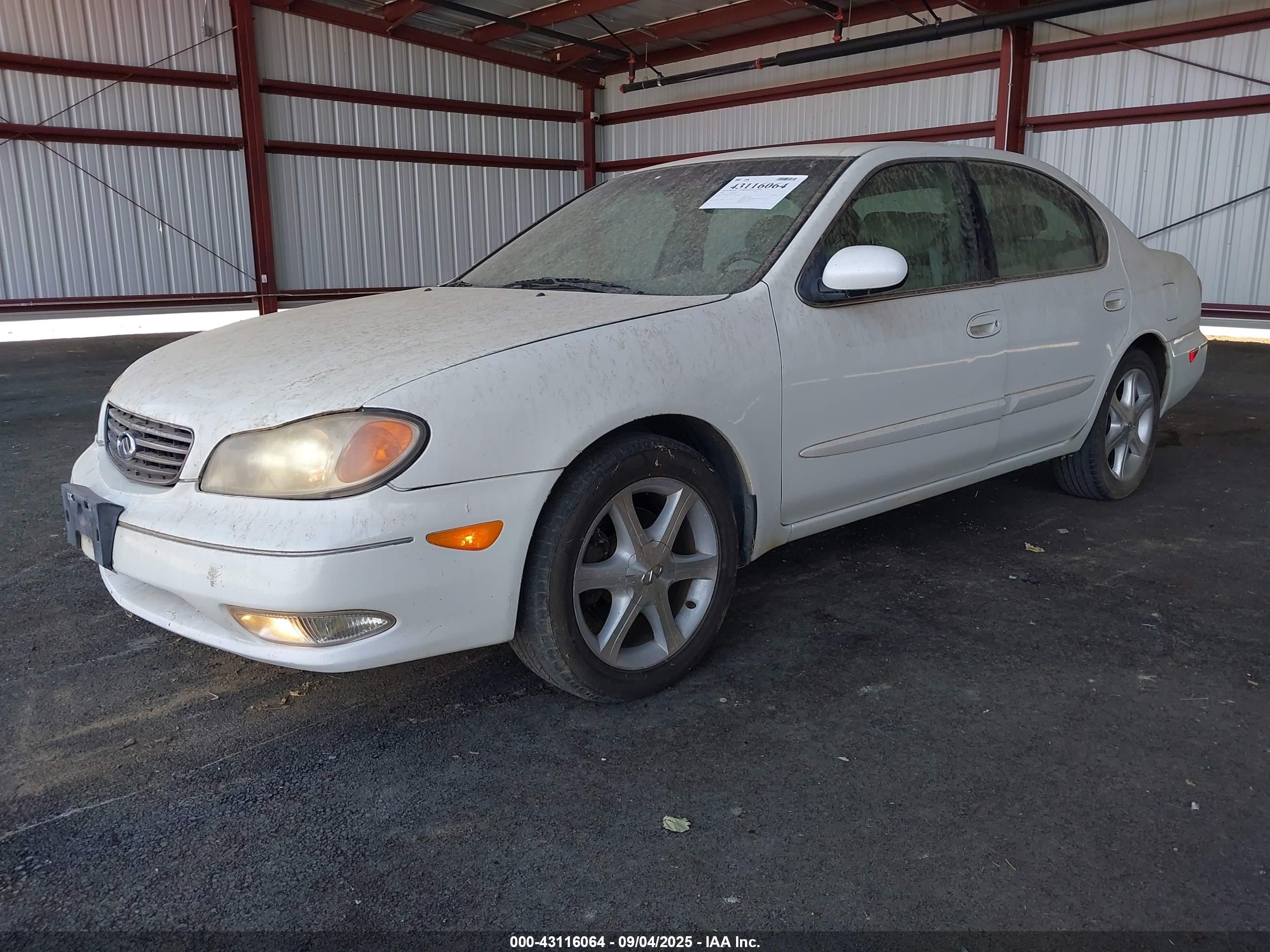 2002 Infiniti I35 Luxury White vin: JNKDA31A32T005345