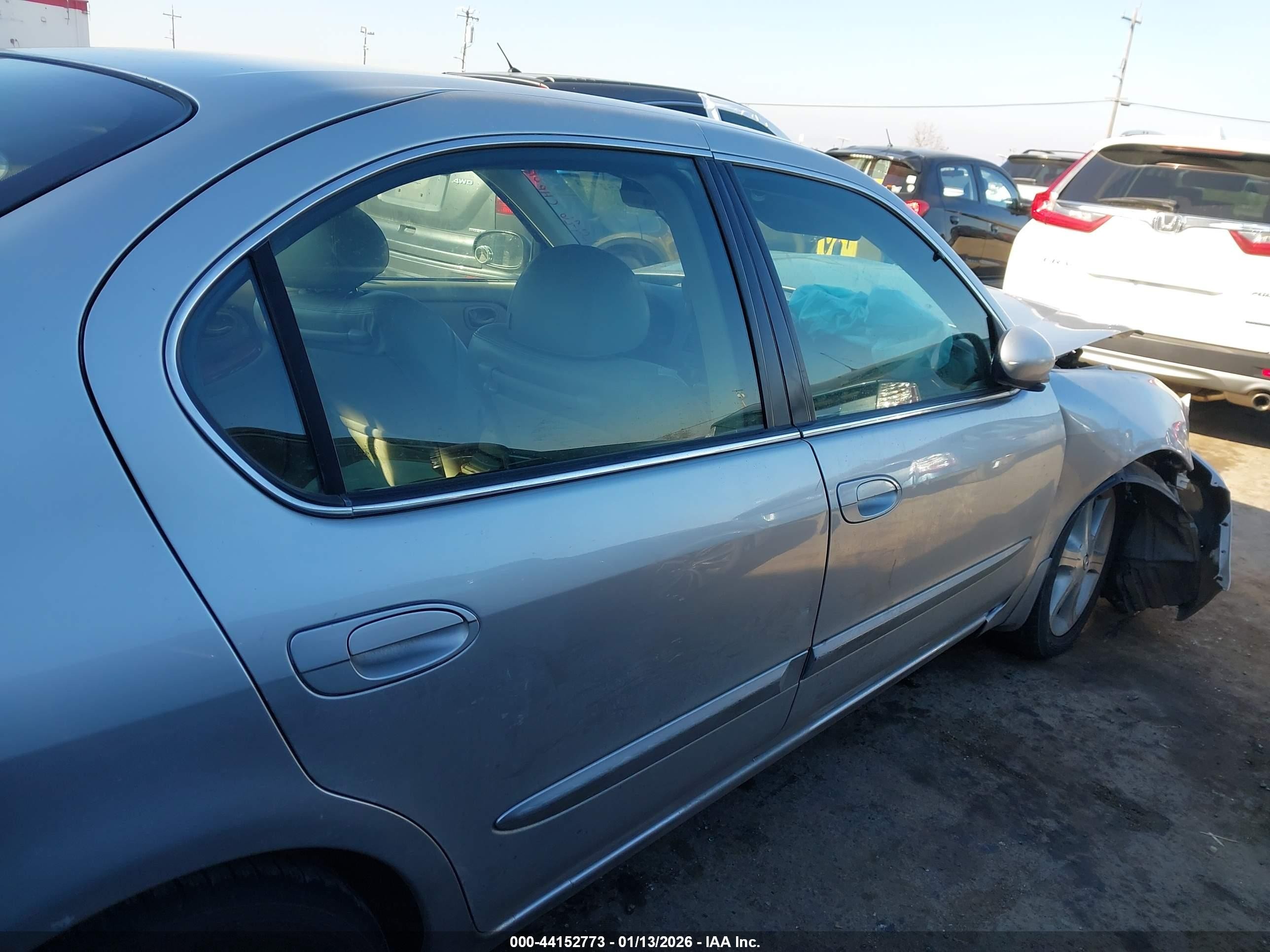 2002 Infiniti I35 Luxury Silver vin: JNKDA31A32T028561