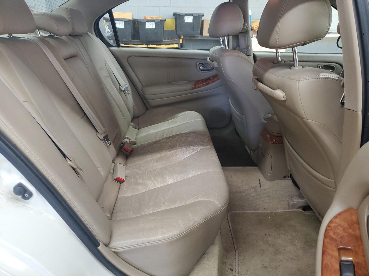2002 Infiniti I35 White vin: JNKDA31A42T019738