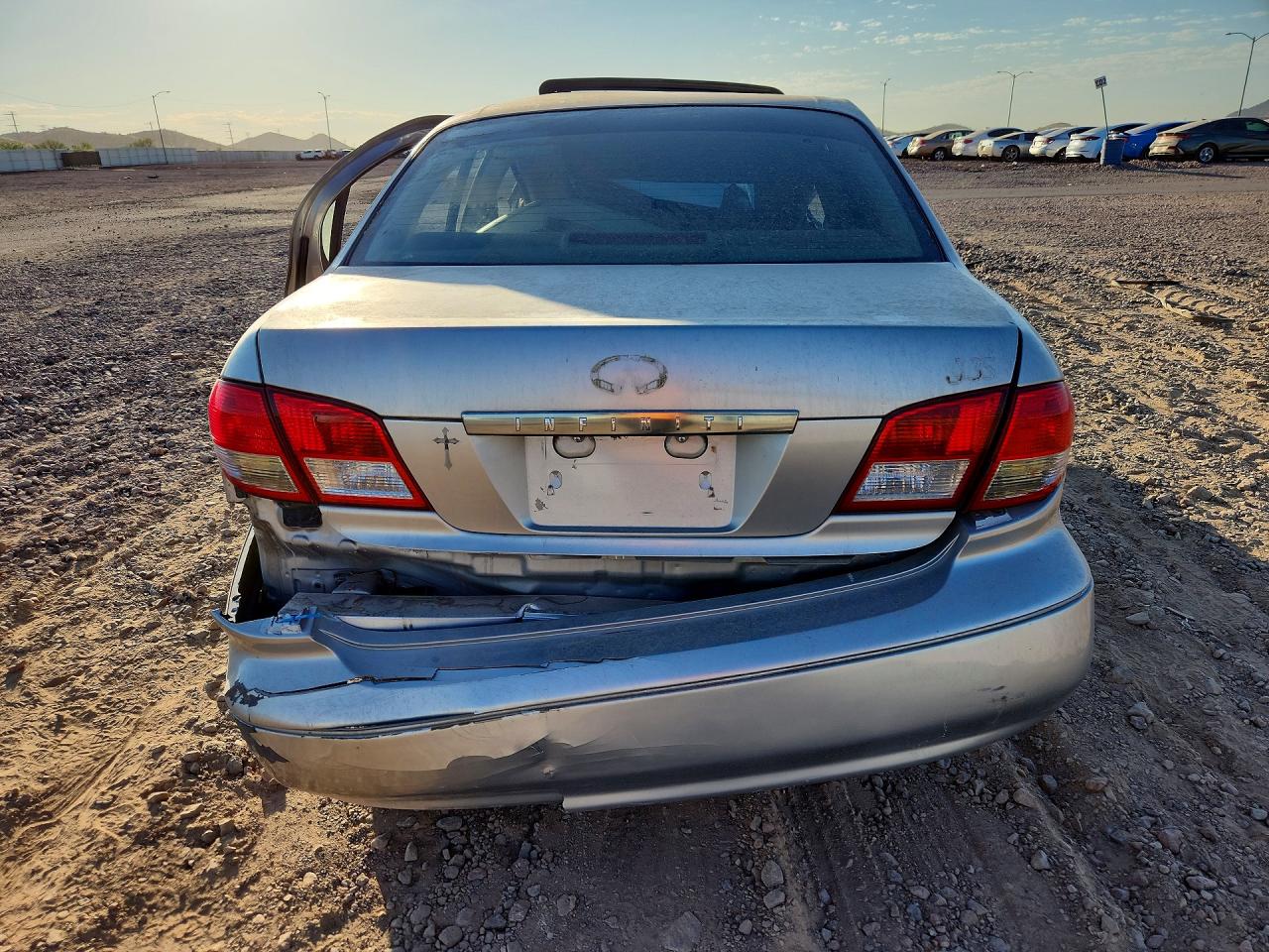 2003 Infiniti I35 Base Silver vin: JNKDA31A63T116327