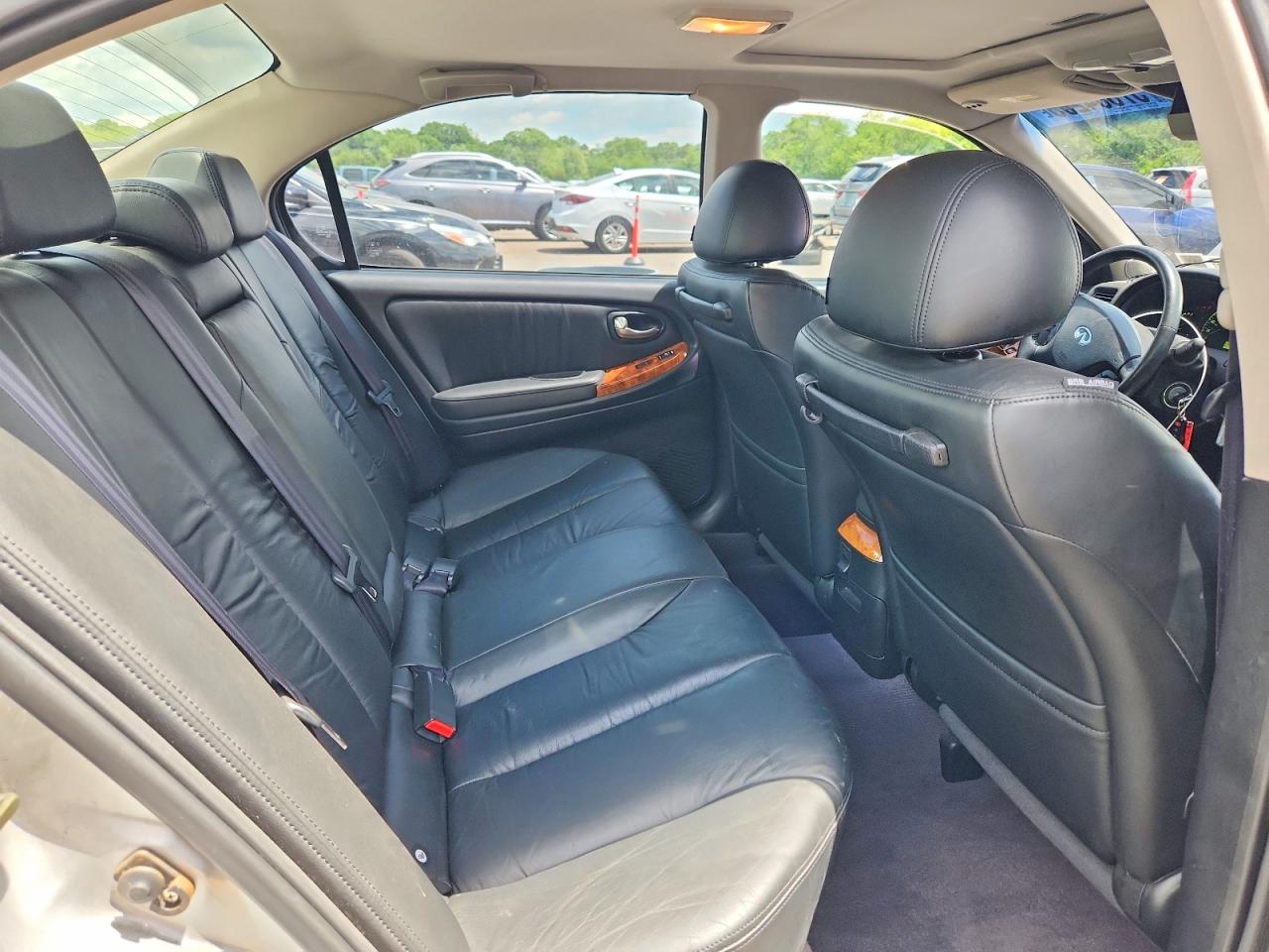 2004 Infiniti I35 Base Silver vin: JNKDA31A64T203811