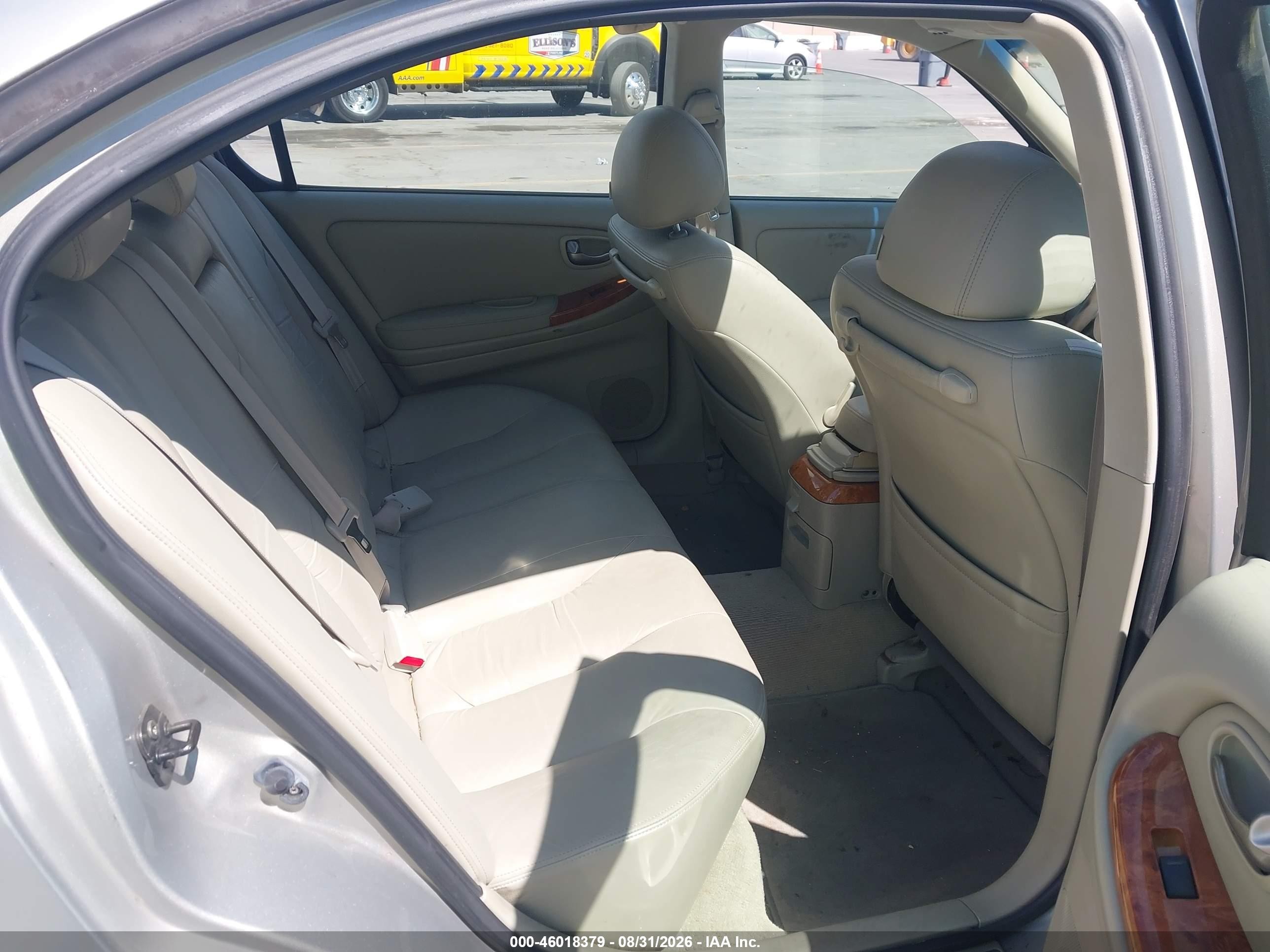 2004 Infiniti I35 Luxury Silver vin: JNKDA31A64T212833