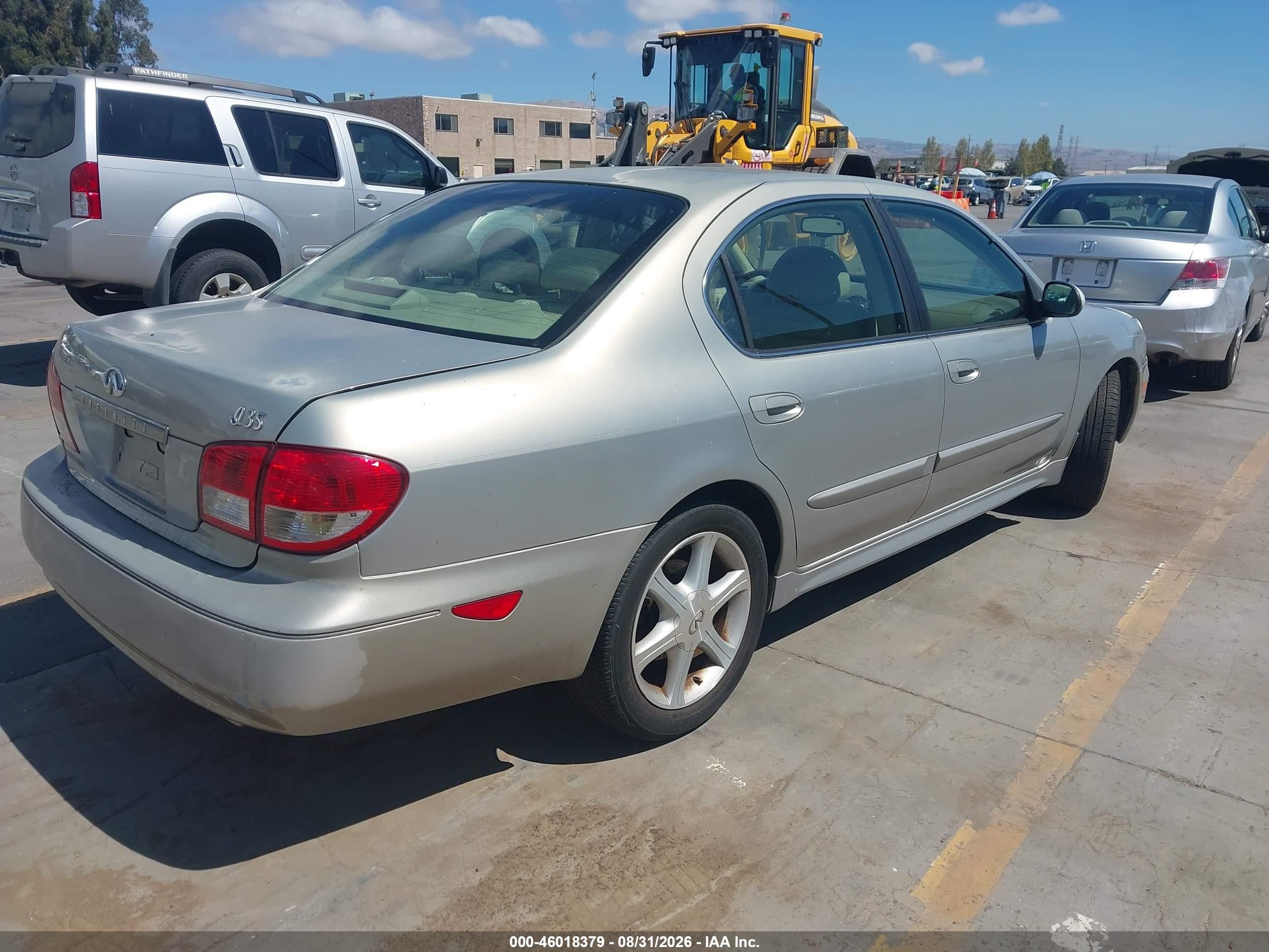 2004 Infiniti I35 Luxury Silver vin: JNKDA31A64T212833