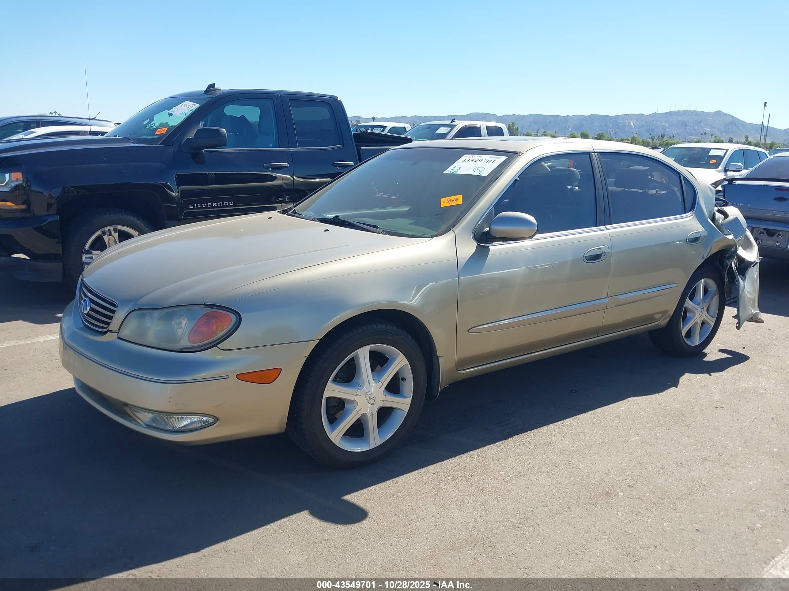 2002 Infiniti I35 Luxury Gold vin: JNKDA31A72T018342