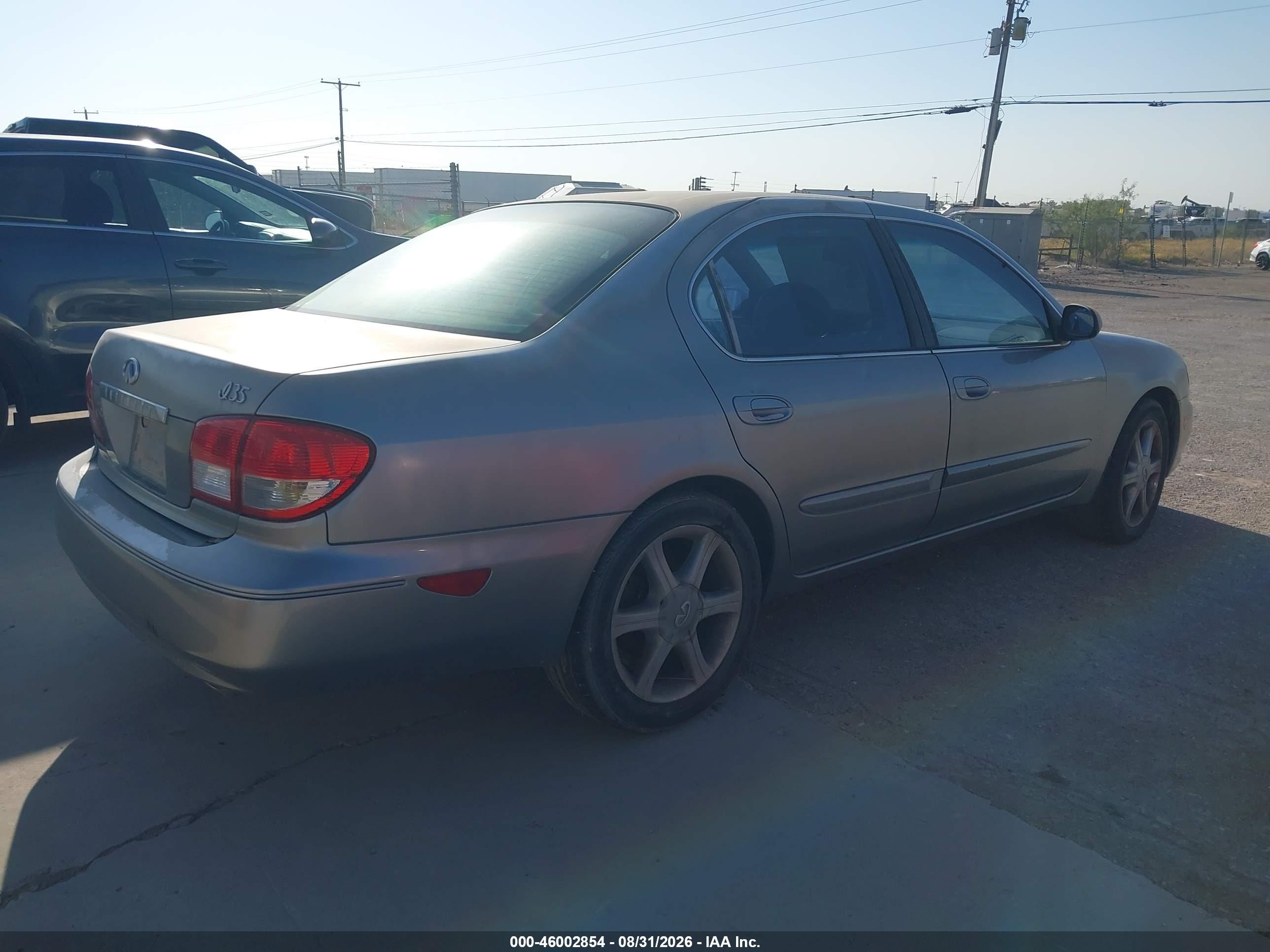 2003 Infiniti I35 Luxury Silver vin: JNKDA31A73T111105