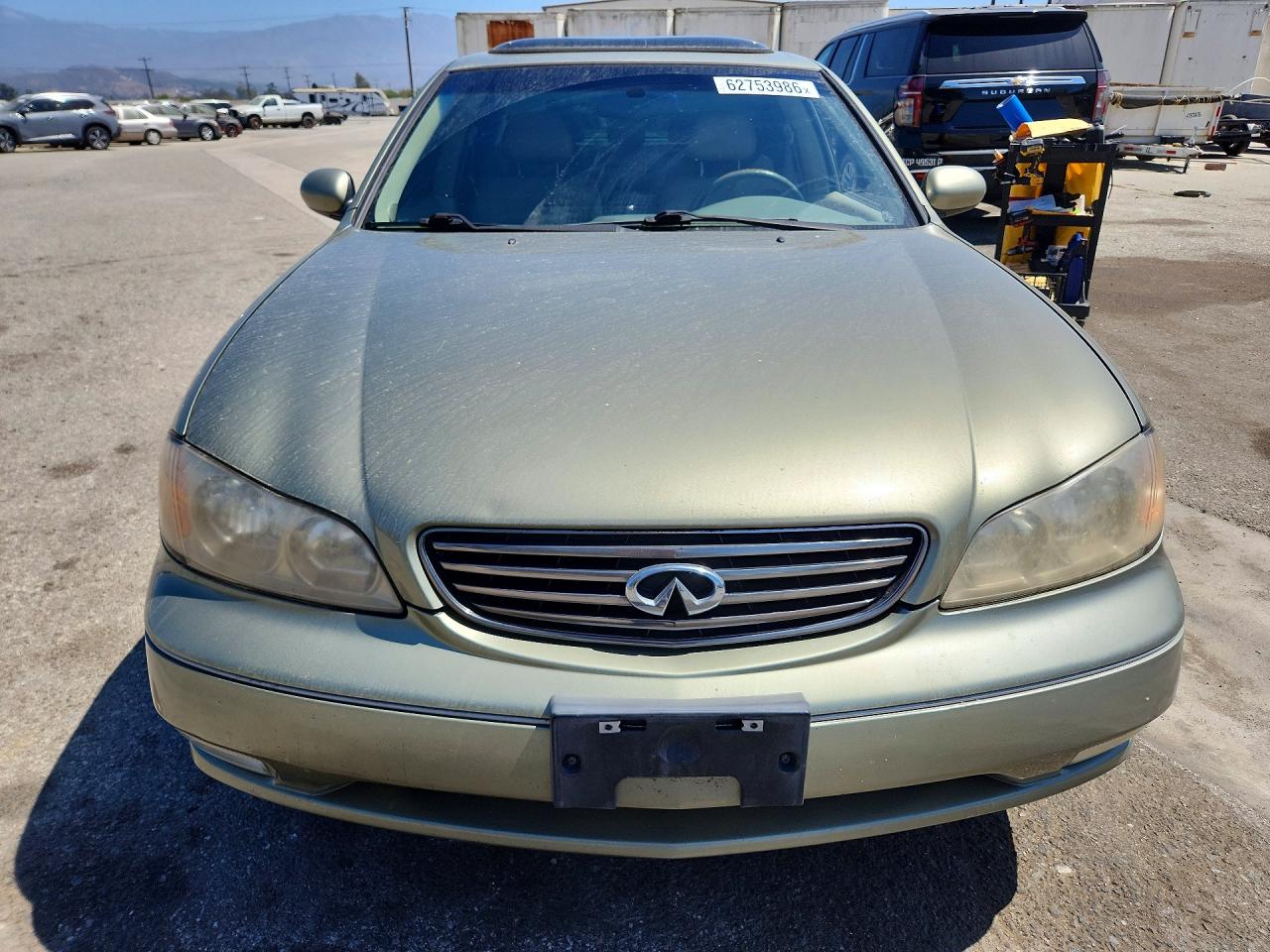 2002 Infiniti I35 Base Beige vin: JNKDA31A82T020648