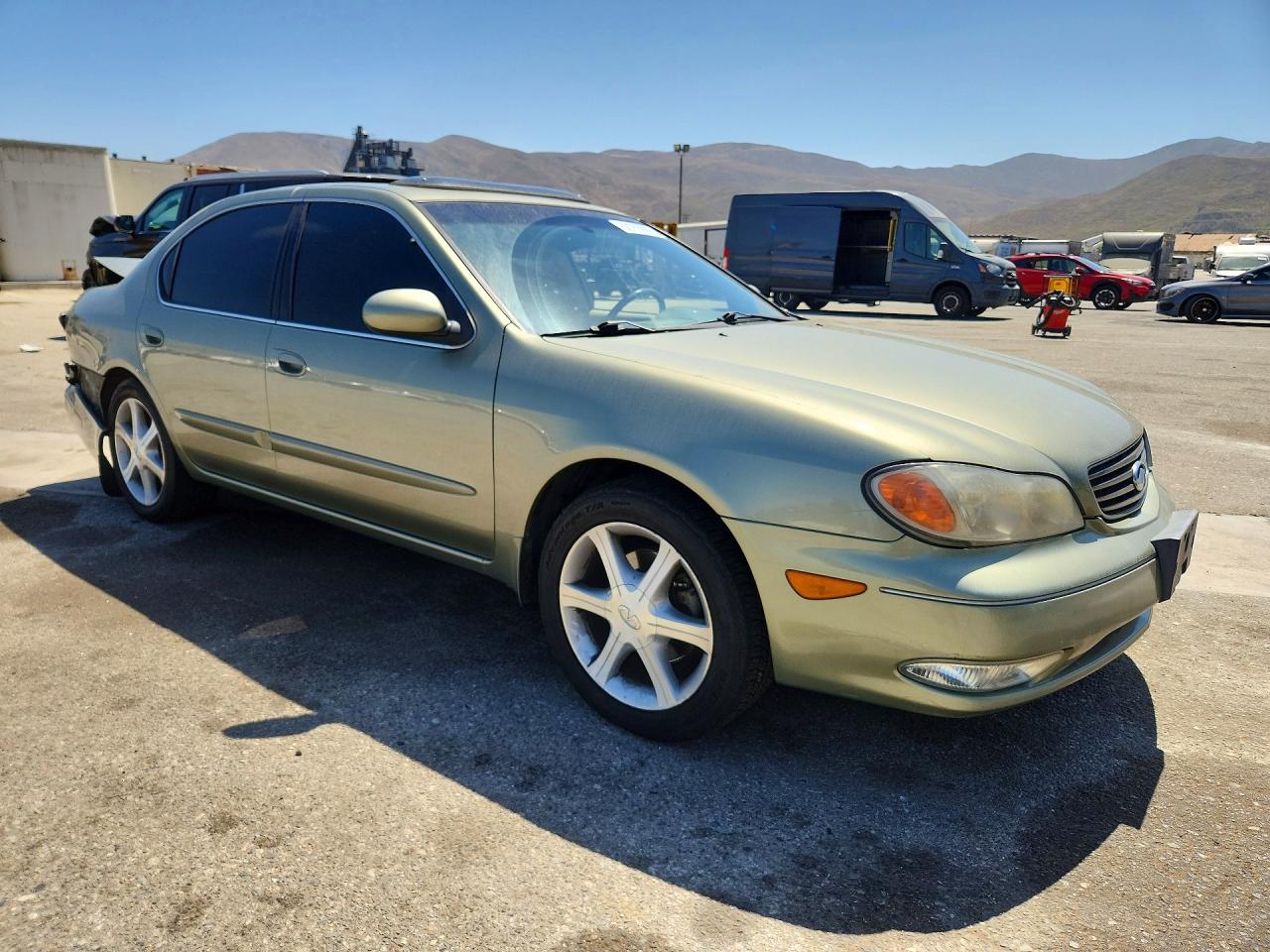 2002 Infiniti I35 Base Beige vin: JNKDA31A82T020648