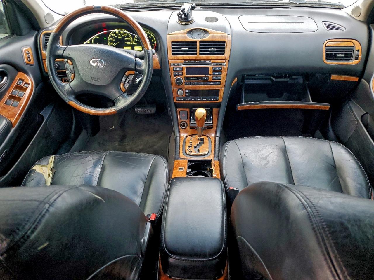 2002 Infiniti I35 Silver vin: JNKDA31A82T021170