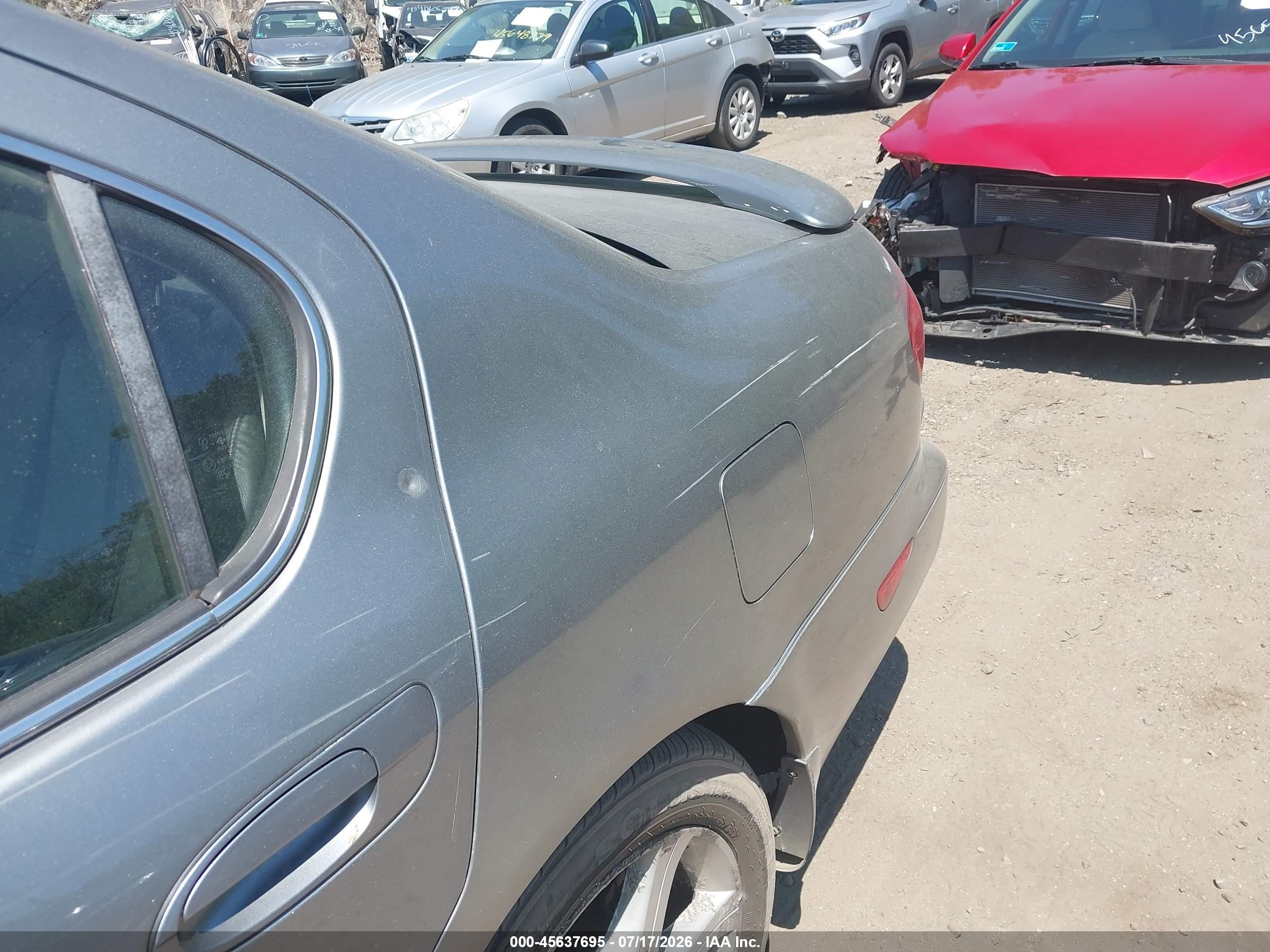 2004 Infiniti I35 Luxury Silver vin: JNKDA31A84T210467