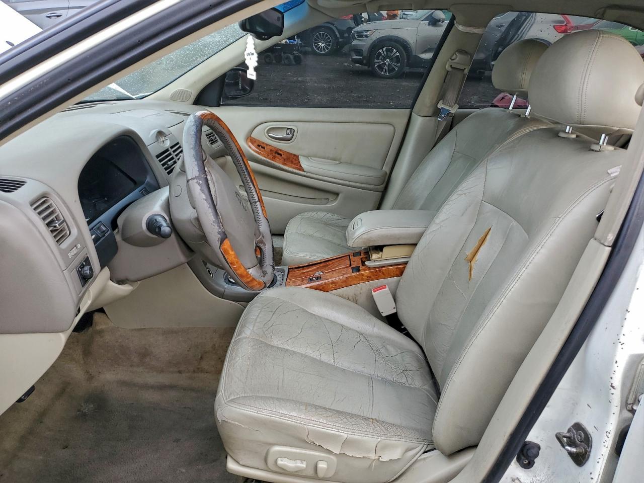 2002 Infiniti I35 White vin: JNKDA31A92T015023