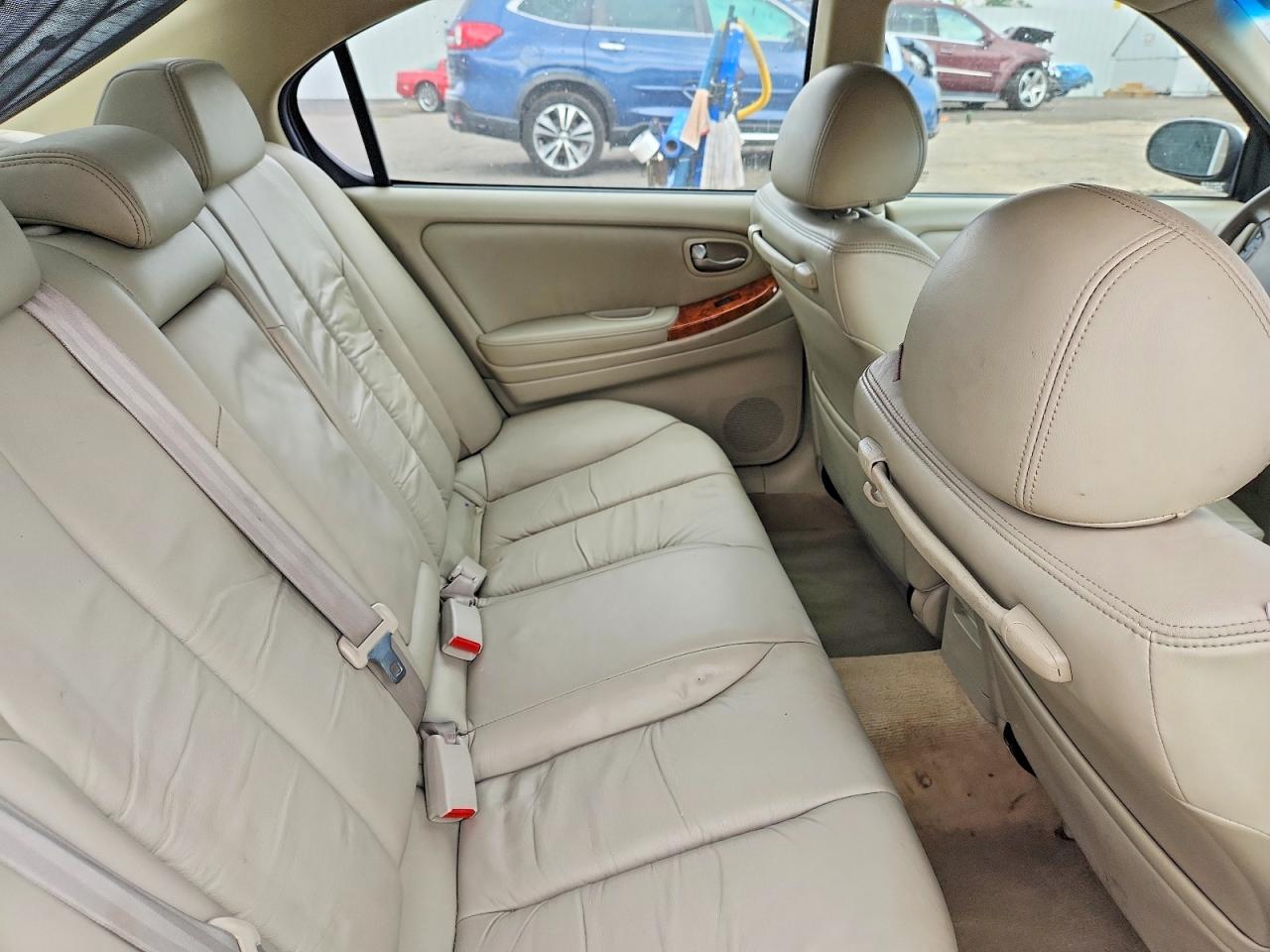2004 Infiniti I35 Base Золотой vin: JNKDA31A94T202197