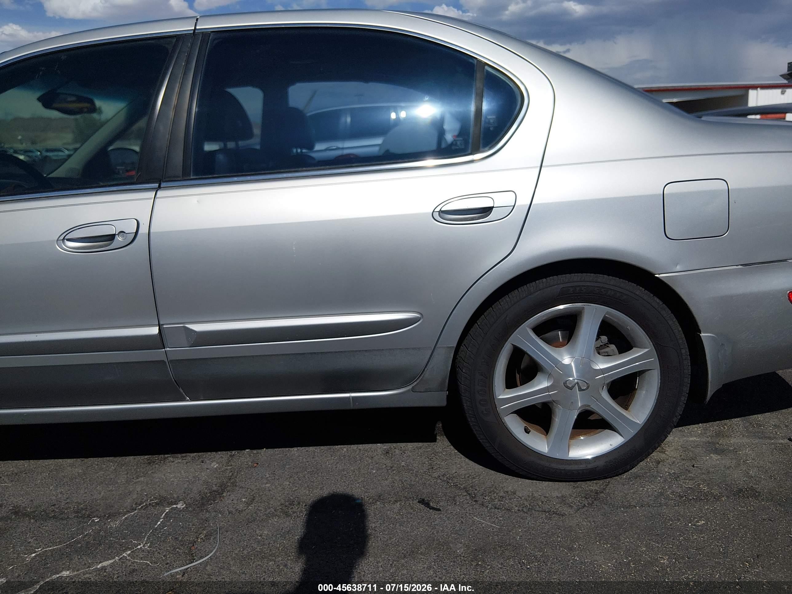 2002 Infiniti I35 Luxury Silver vin: JNKDA31AX2T003219