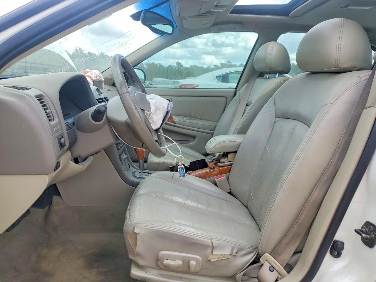 2002 Infiniti I35 Base Белый vin: JNKDA31AX2T027827