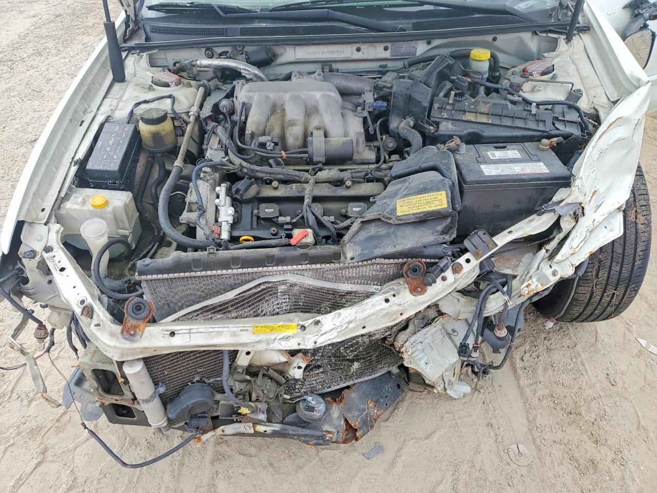 2002 Infiniti I35 Base Белый vin: JNKDA31AX2T027827