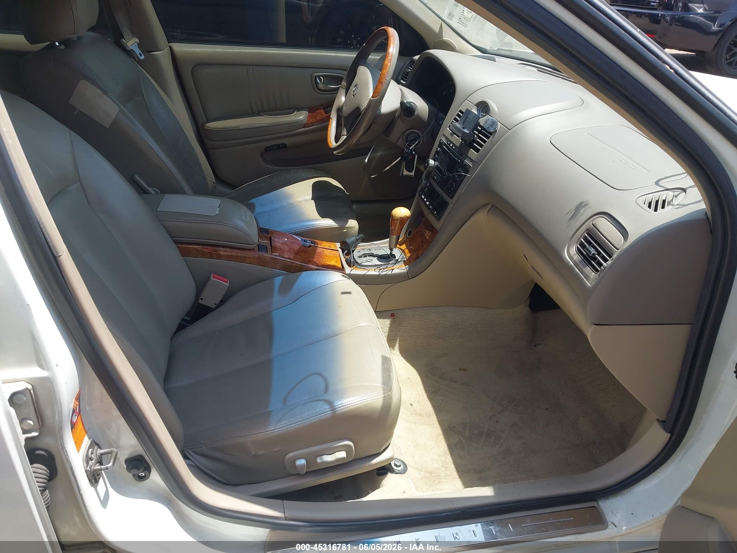 2003 Infiniti I35 Luxury White vin: JNKDA31AX3T110398
