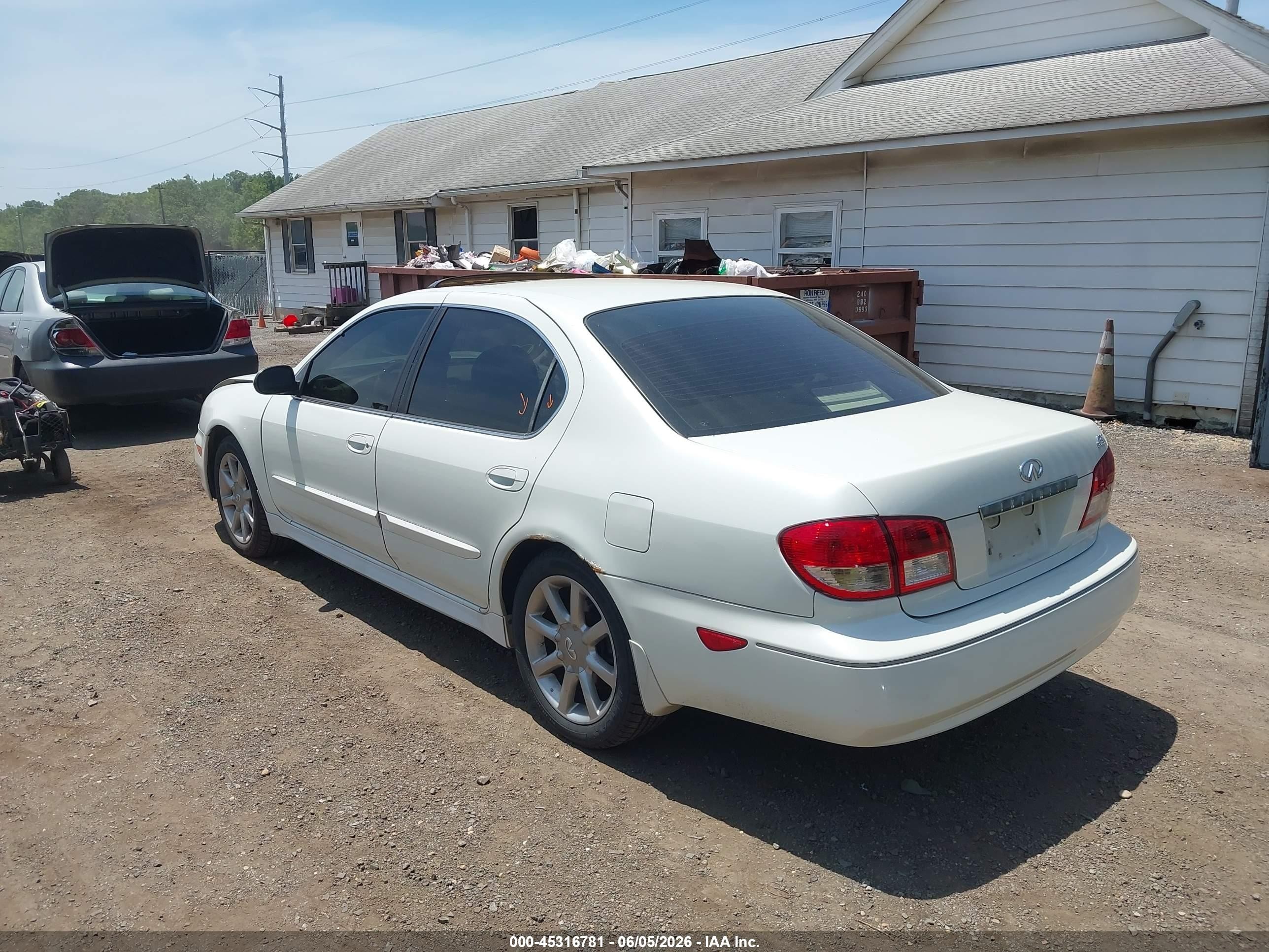 2003 Infiniti I35 Luxury White vin: JNKDA31AX3T110398
