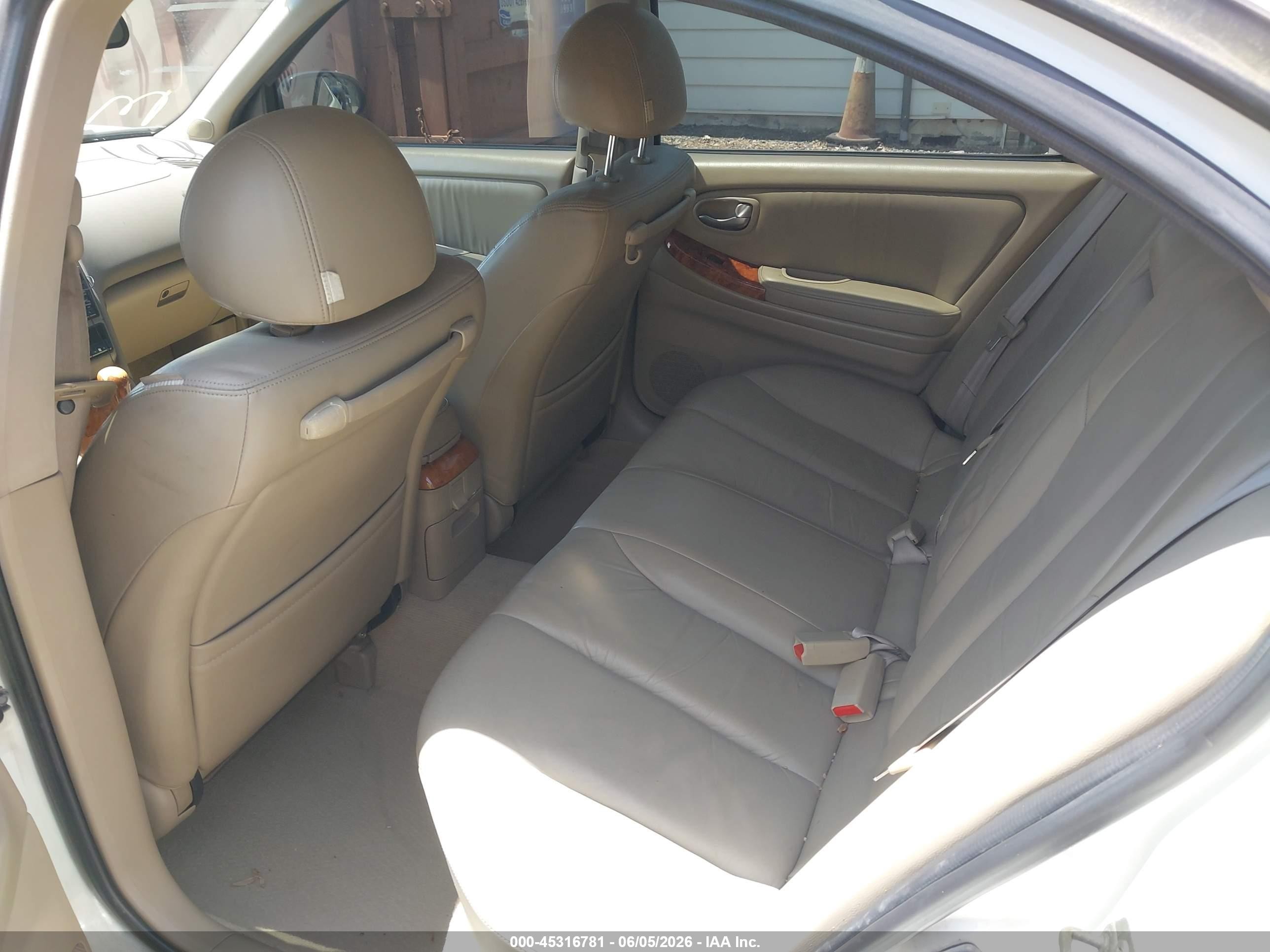 2003 Infiniti I35 Luxury White vin: JNKDA31AX3T110398