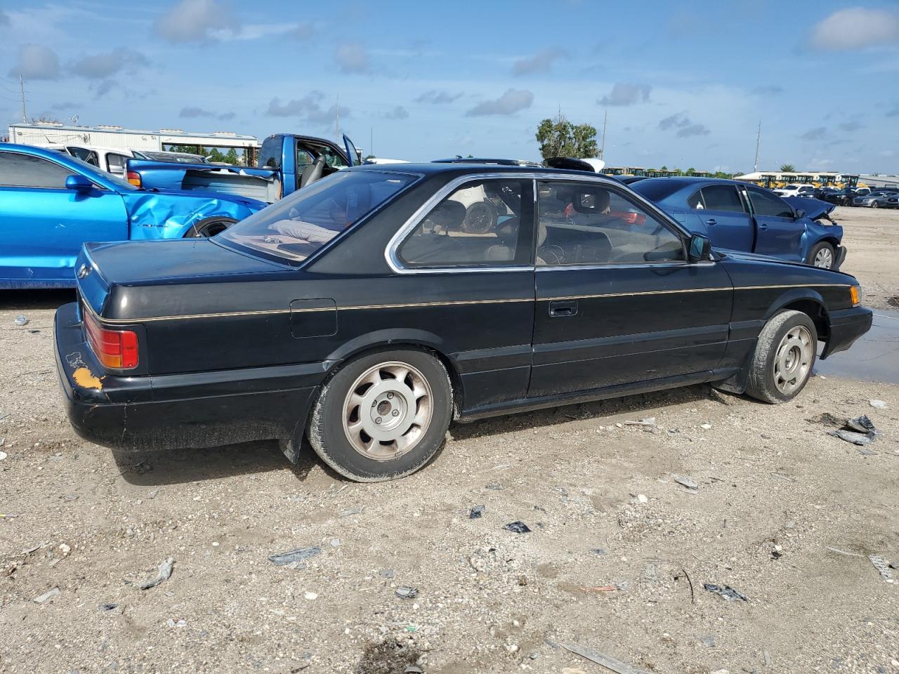 1992 Infiniti M30  Black vin: JNKHF14C1NT040166