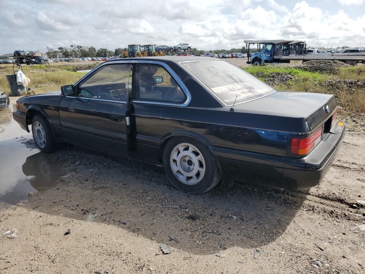 1992 Infiniti M30  Black vin: JNKHF14C1NT040166