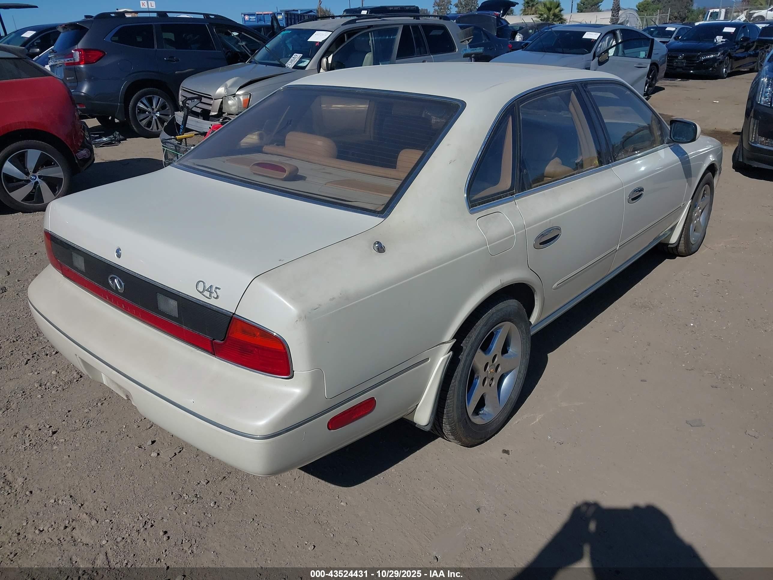 1994 Infiniti Q45   Cream vin: JNKNG01D1RM252234