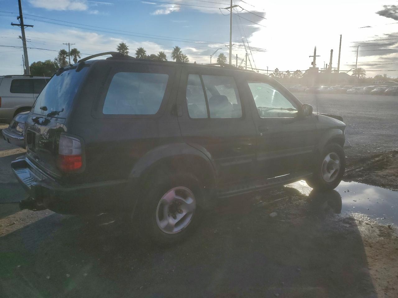 1998 Infiniti Qx4 Black vin: JNRAR05Y4WW037504