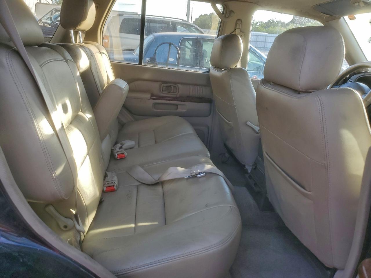 1998 Infiniti Qx4 Black vin: JNRAR05Y4WW037504
