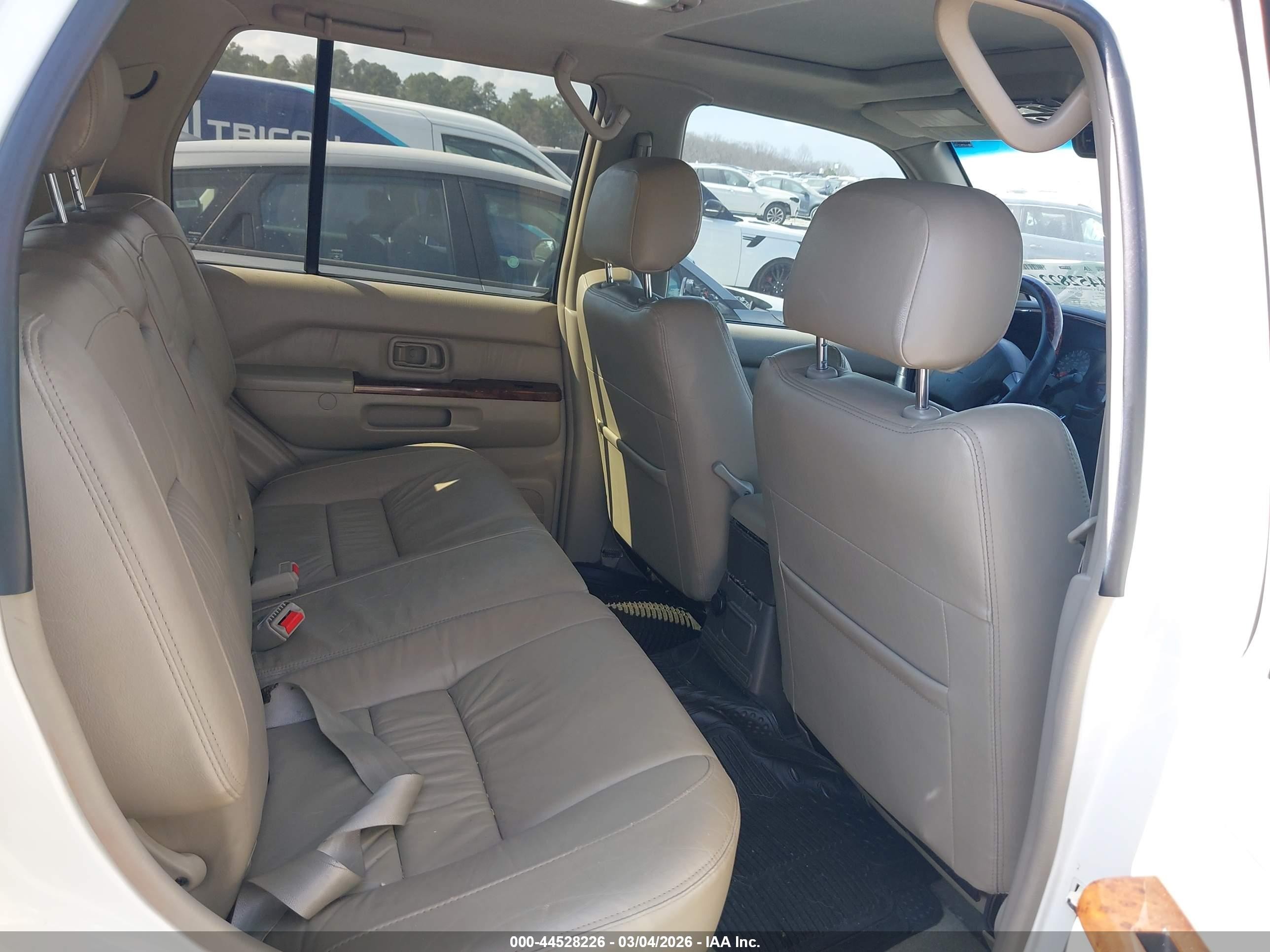 1998 Infiniti Qx4   White vin: JNRAR05Y5WW030934