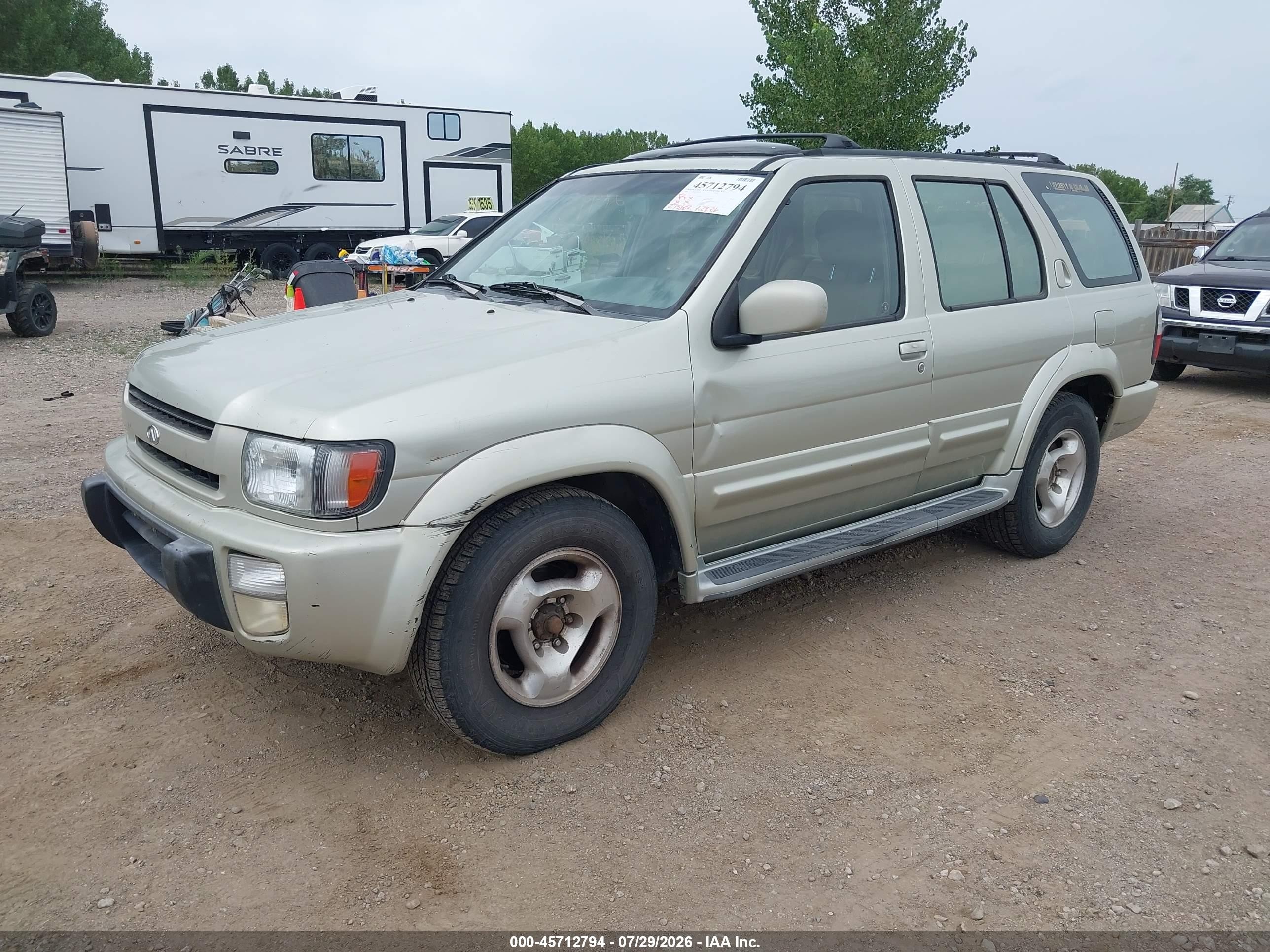 1998 Infiniti Qx4   Gold vin: JNRAR05Y5WW035275