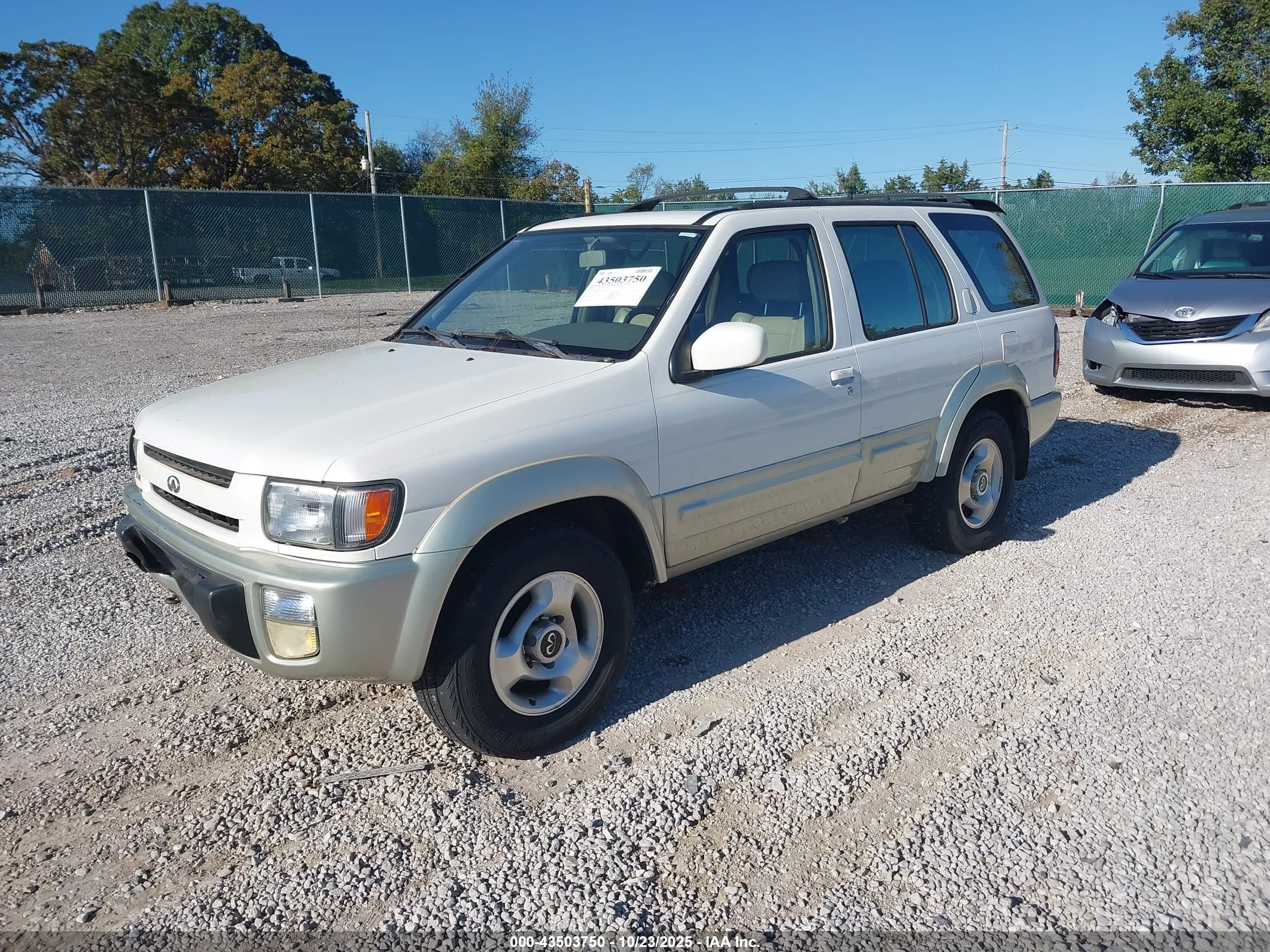 1998 Infiniti Qx4   White vin: JNRAR05Y9WW034131