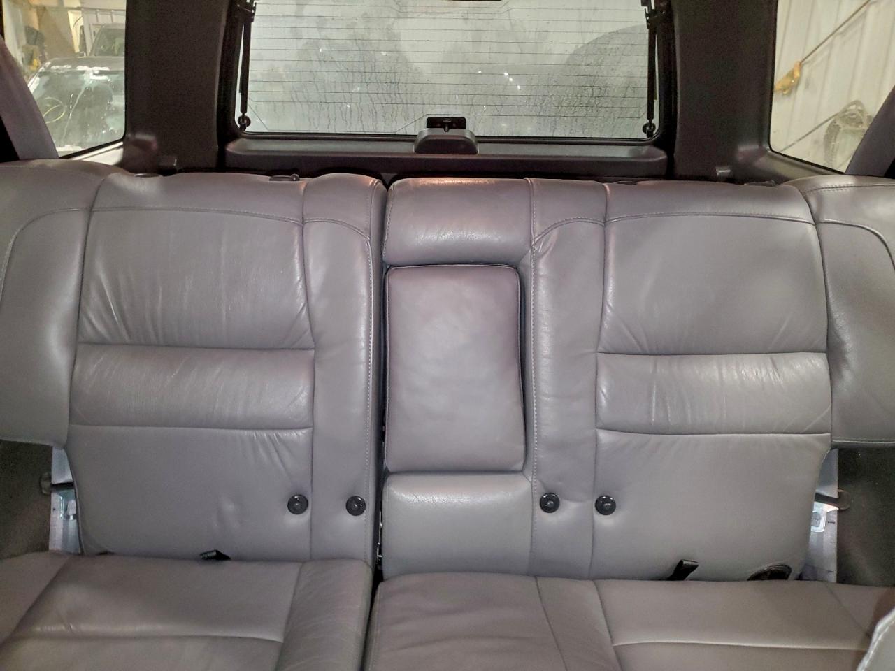 1998 Infiniti Qx4 Black vin: JNRAR05Y9WW035599