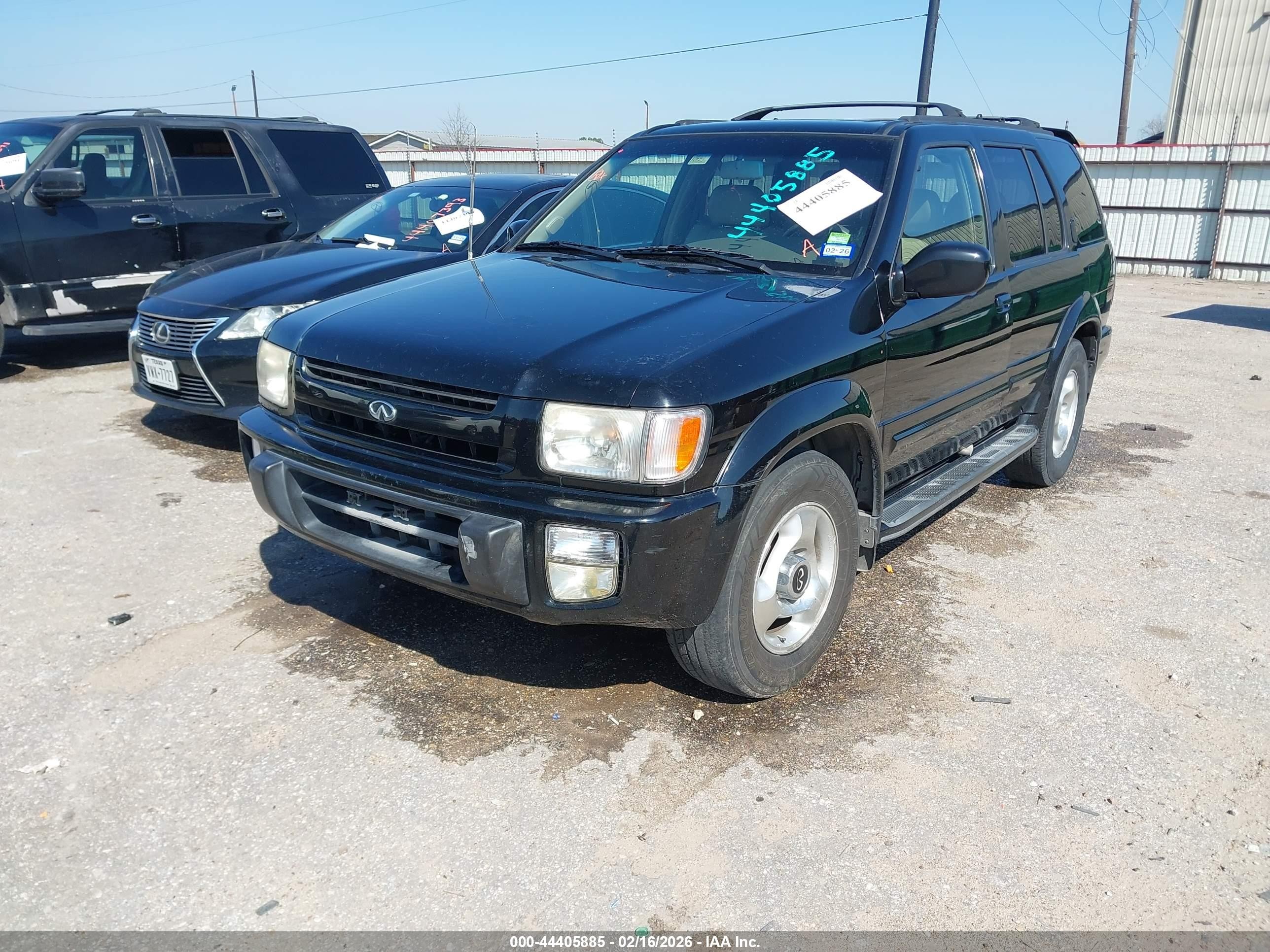 2000 Infiniti Qx4   Black vin: JNRAR07Y1YW082545
