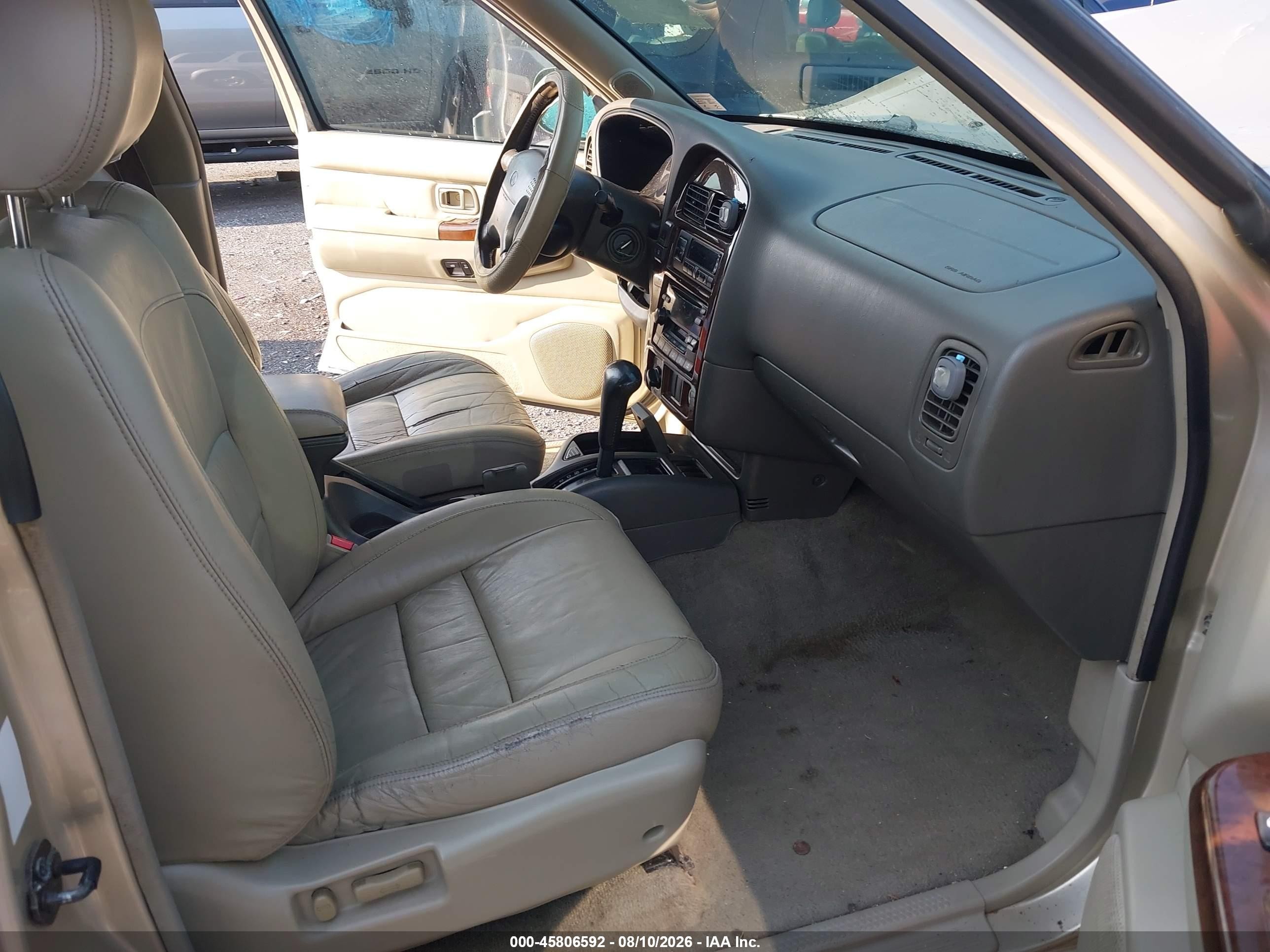 1999 Infiniti Qx4 Luxury Gold vin: JNRAR07Y6XW069899