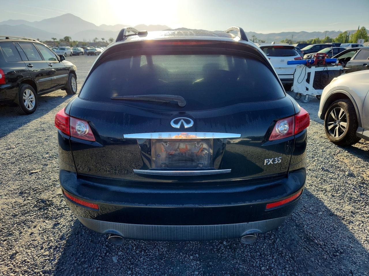 2005 Infiniti Fx35 Base Black vin: JNRAS08U15X109698