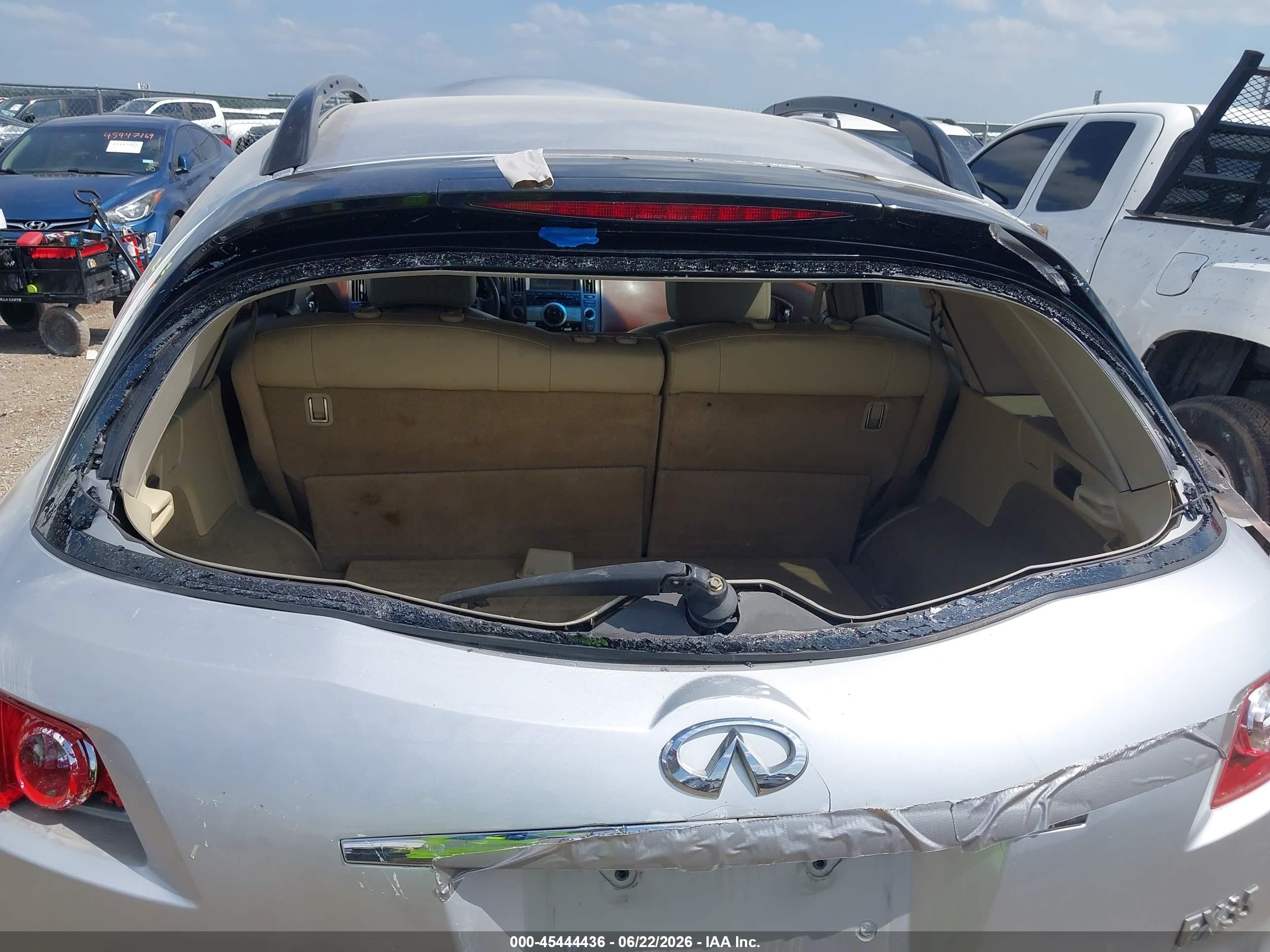 2006 Infiniti Fx35   Silver vin: JNRAS08U16X102994