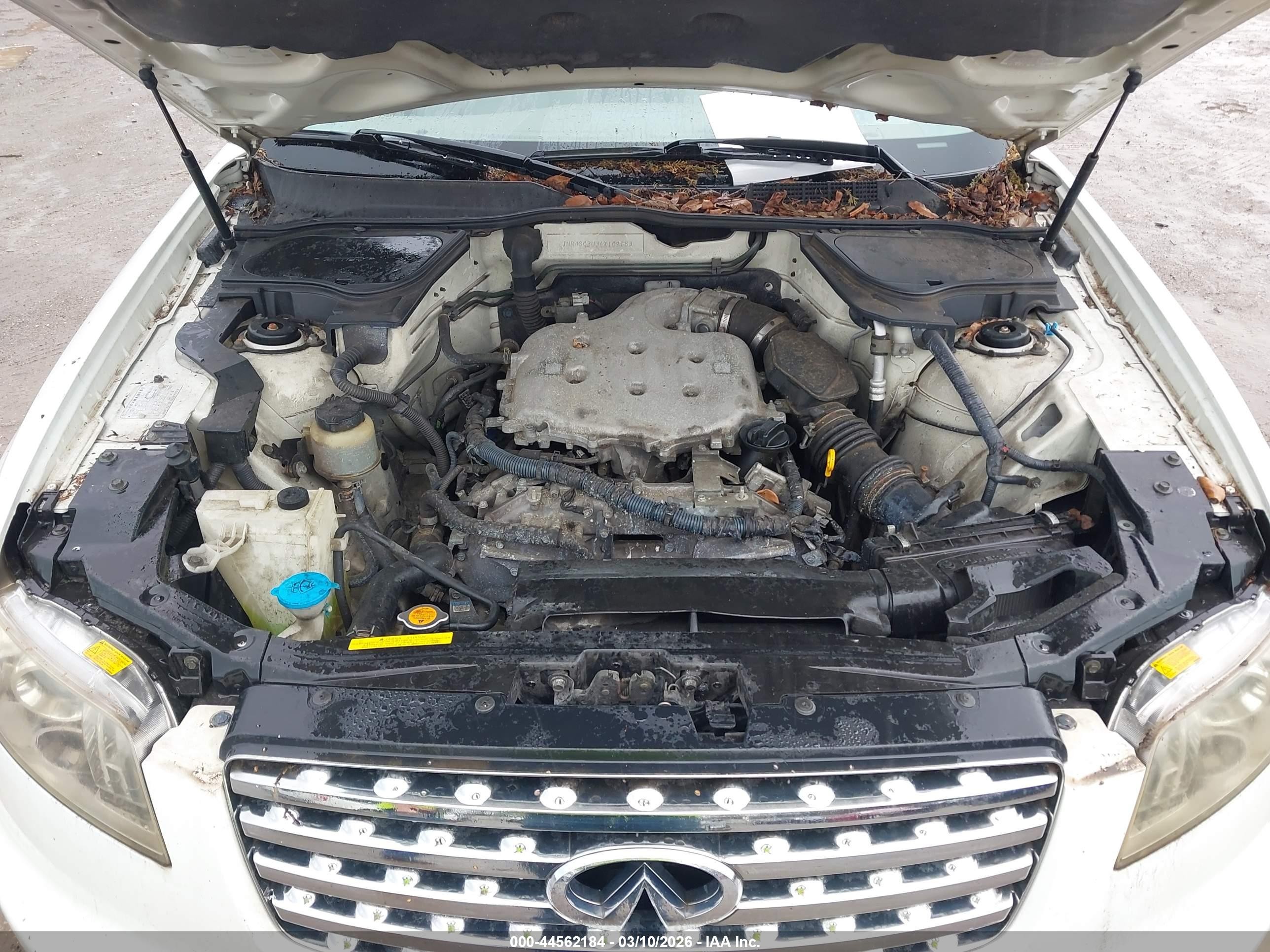 2004 Infiniti Fx35   White vin: JNRAS08U34X109183