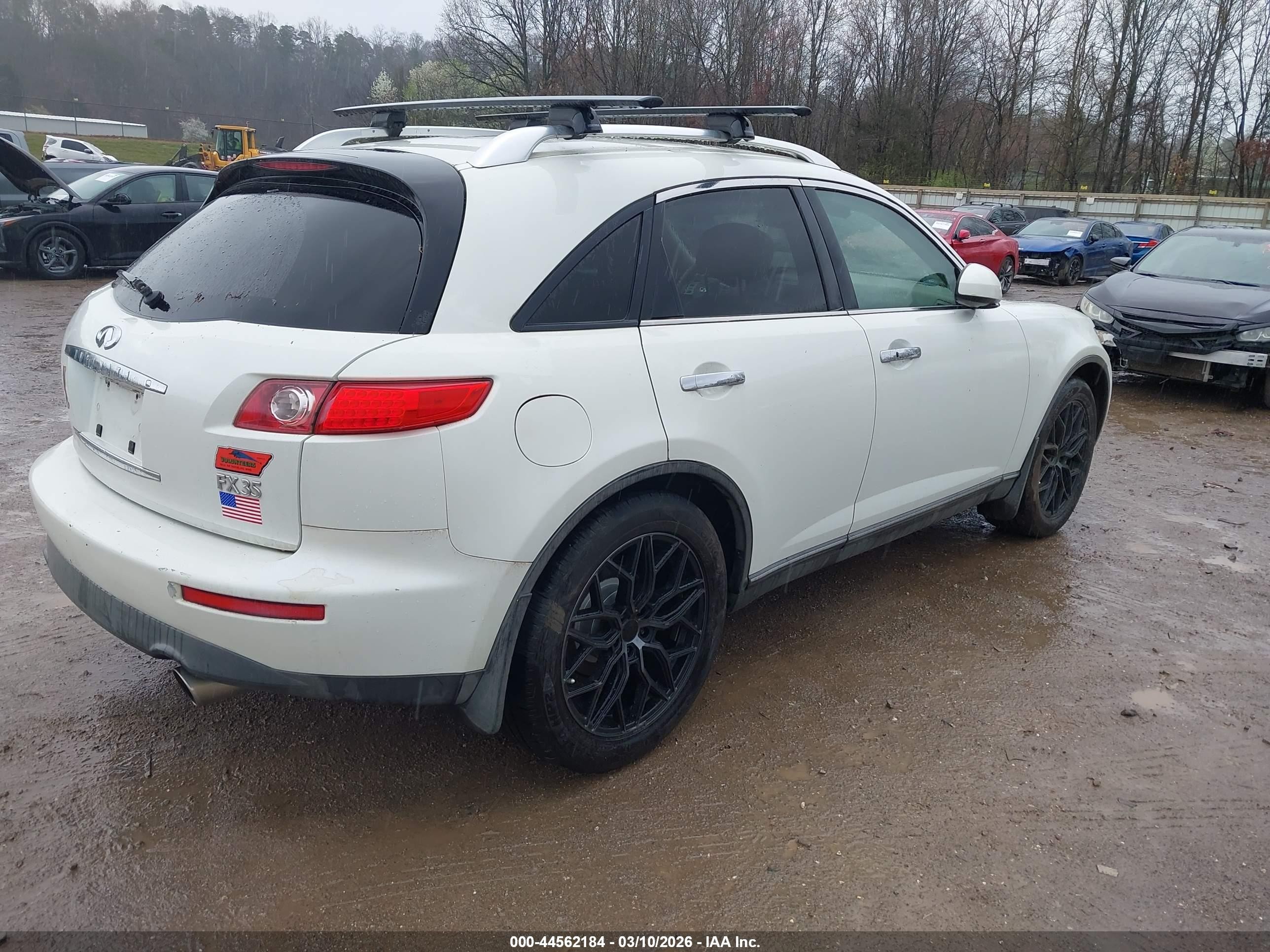 2004 Infiniti Fx35   White vin: JNRAS08U34X109183