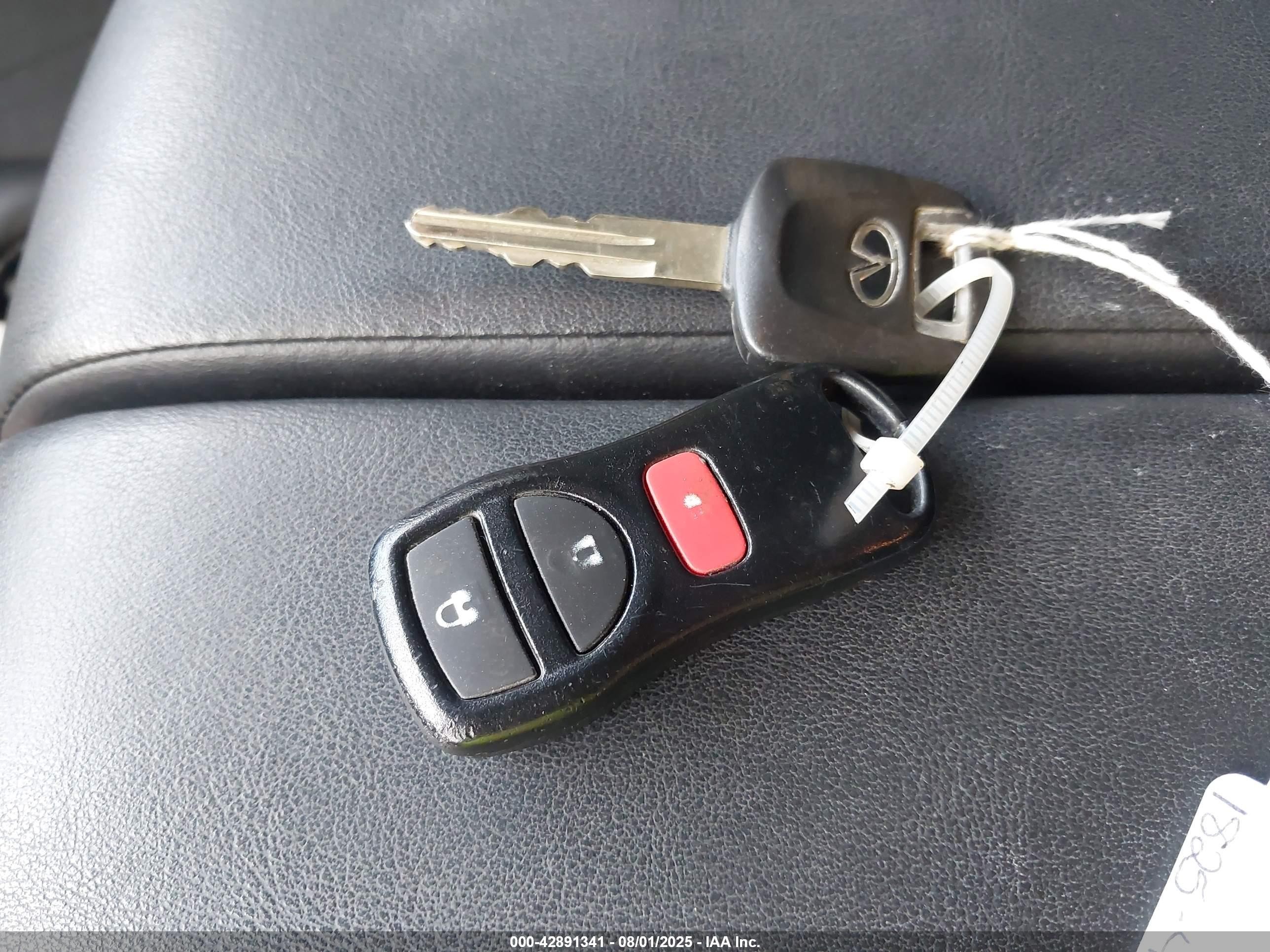 2003 Infiniti Fx35   Red vin: JNRAS08U53X001825