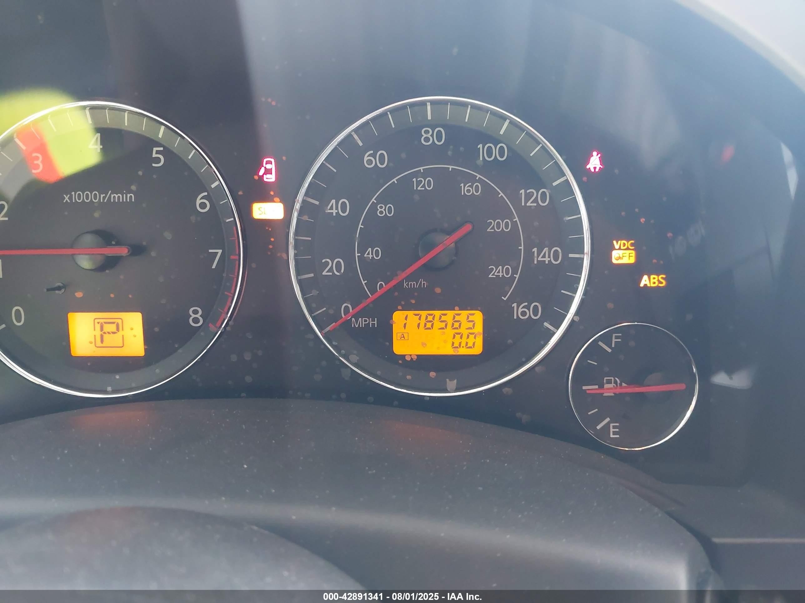 2003 Infiniti Fx35   Red vin: JNRAS08U53X001825