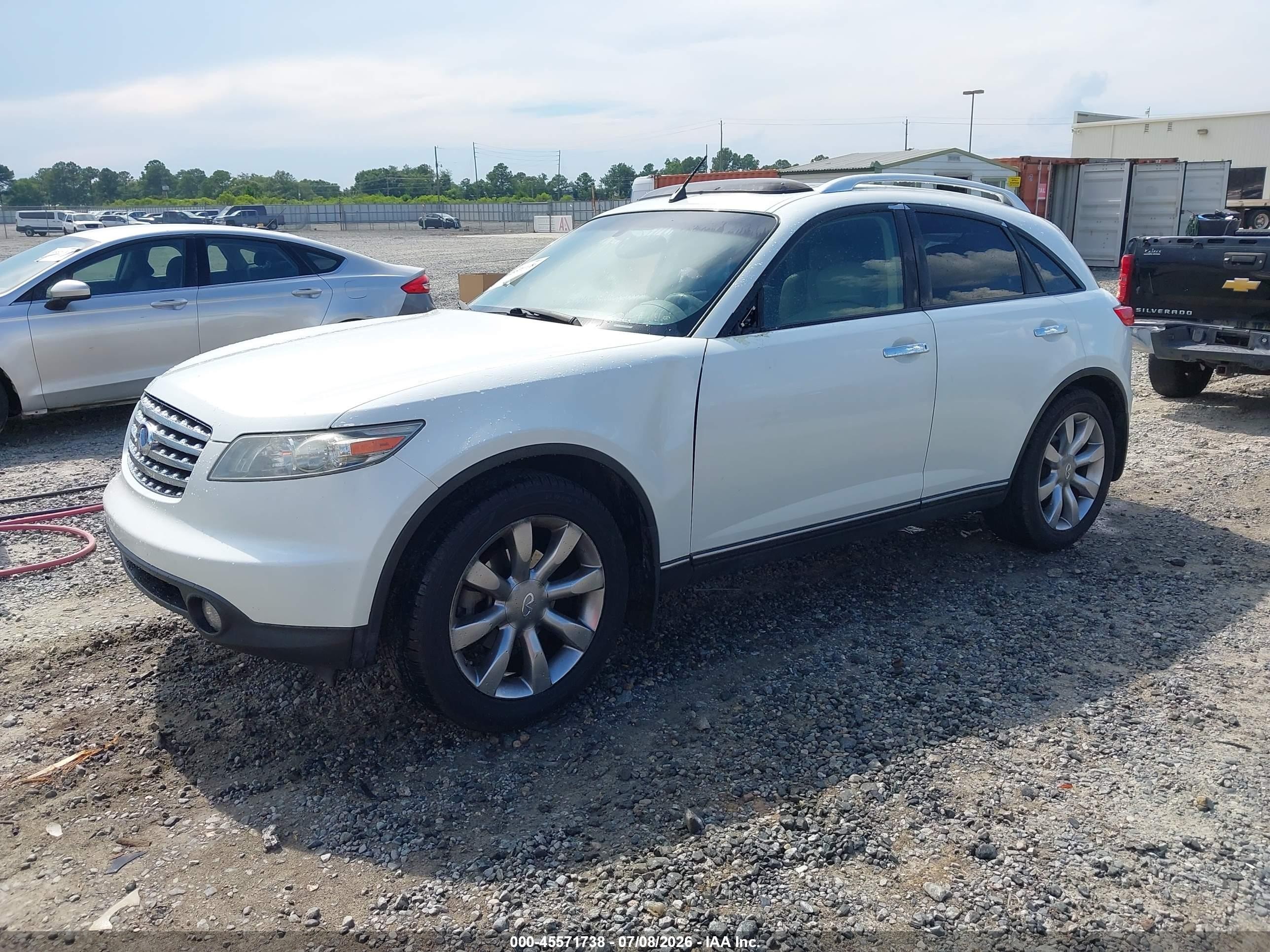 2004 Infiniti Fx35   White vin: JNRAS08U64X106570
