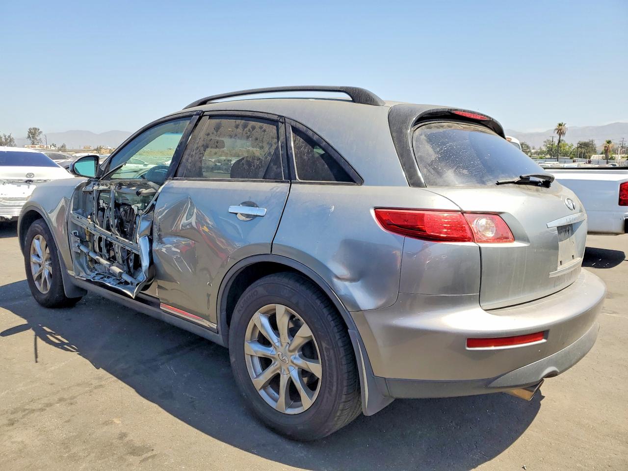 2007 Infiniti Fx35 Base Silver vin: JNRAS08U67X102443