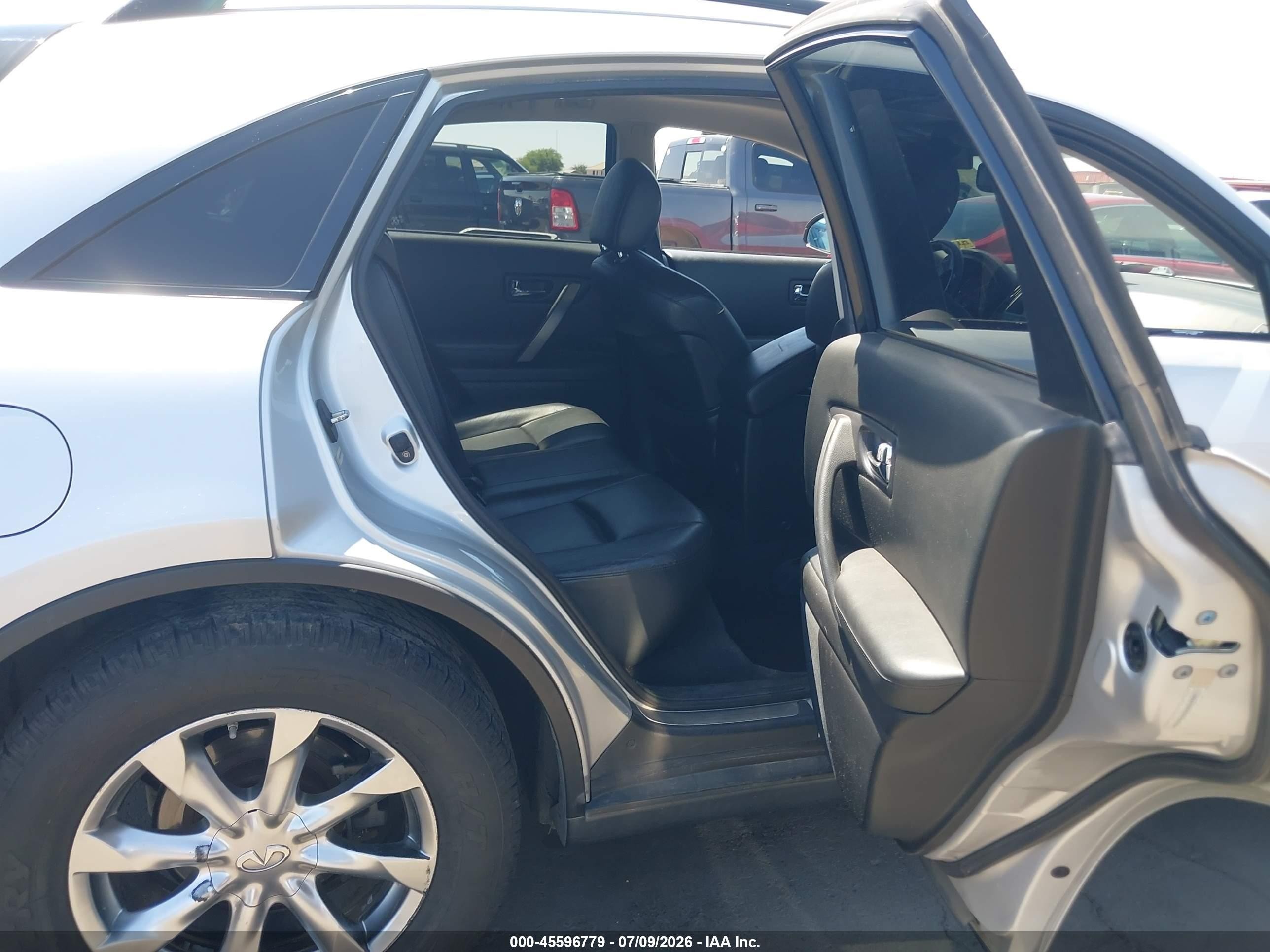 2008 Infiniti Fx35   Silver vin: JNRAS08U78X103506